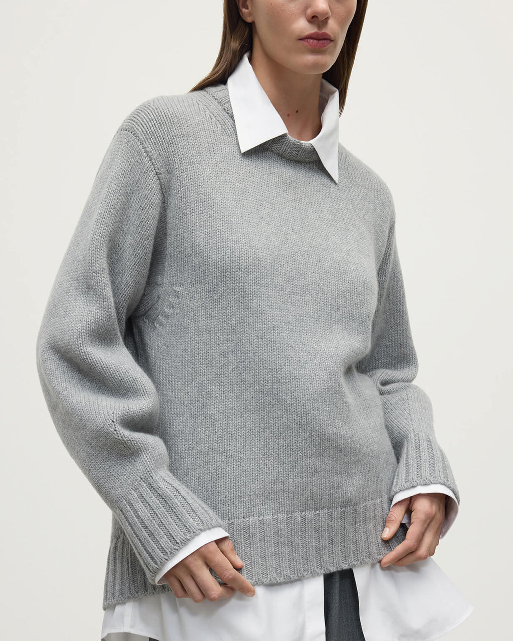 Johnstons of Elgin - Relaxed Light Grey Cashmere Jumper