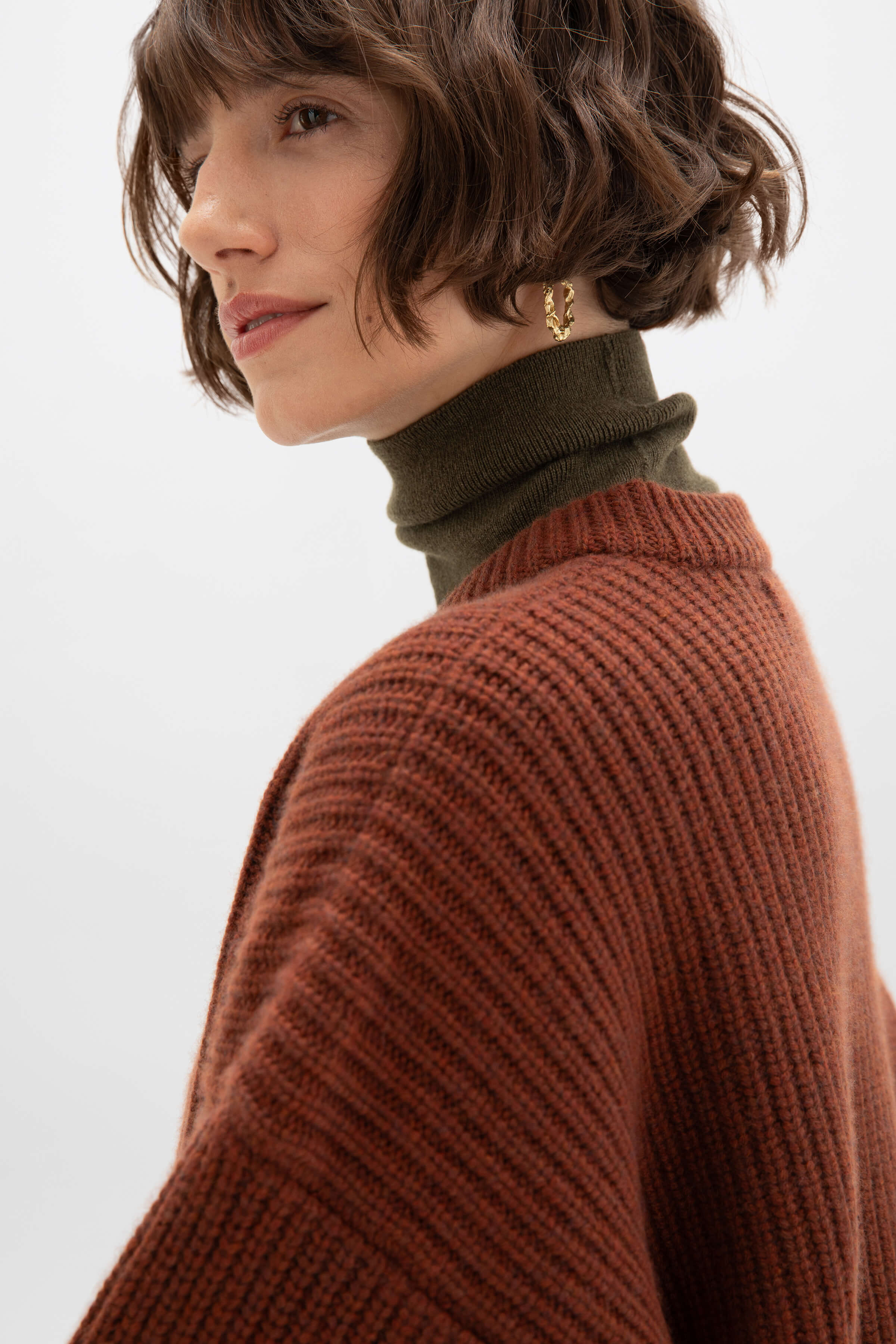 Johnstons of Elgin - Ribbed Red Cashmere Jumper