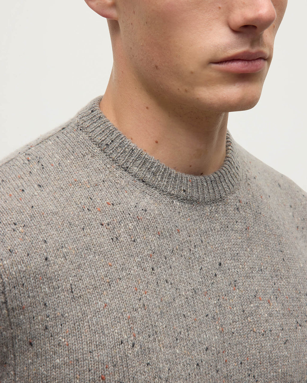 Johnstons of Elgin - Grey Donegal Cashmere Marl Jumper
