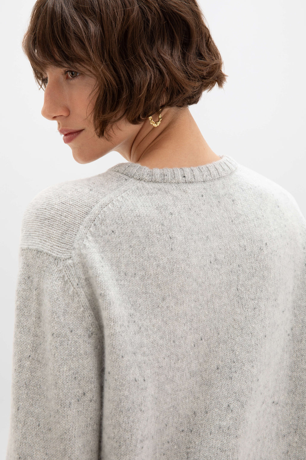 Johnstons of Elgin - Cropped Donegal Pale Grey Cashmere Jumper