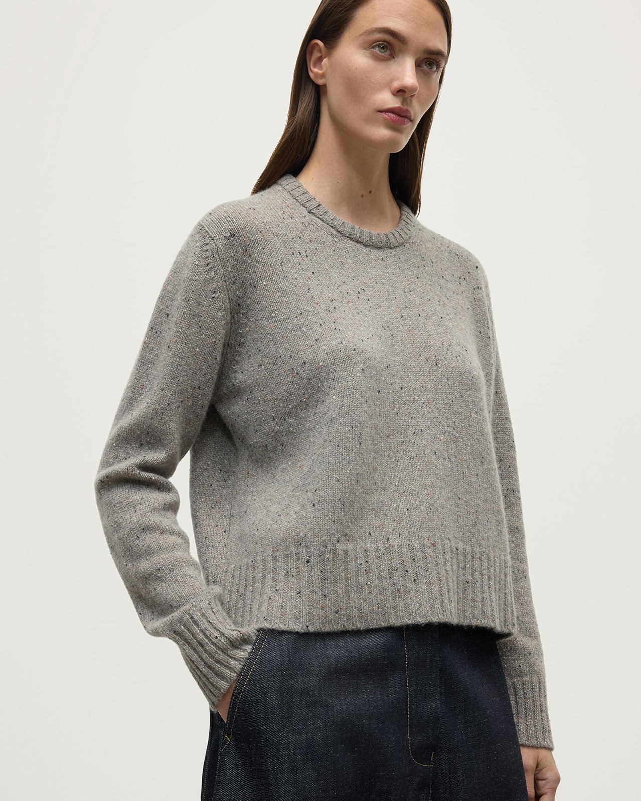 Johnstons of Elgin - Donegal Cashmere Grey Jumper