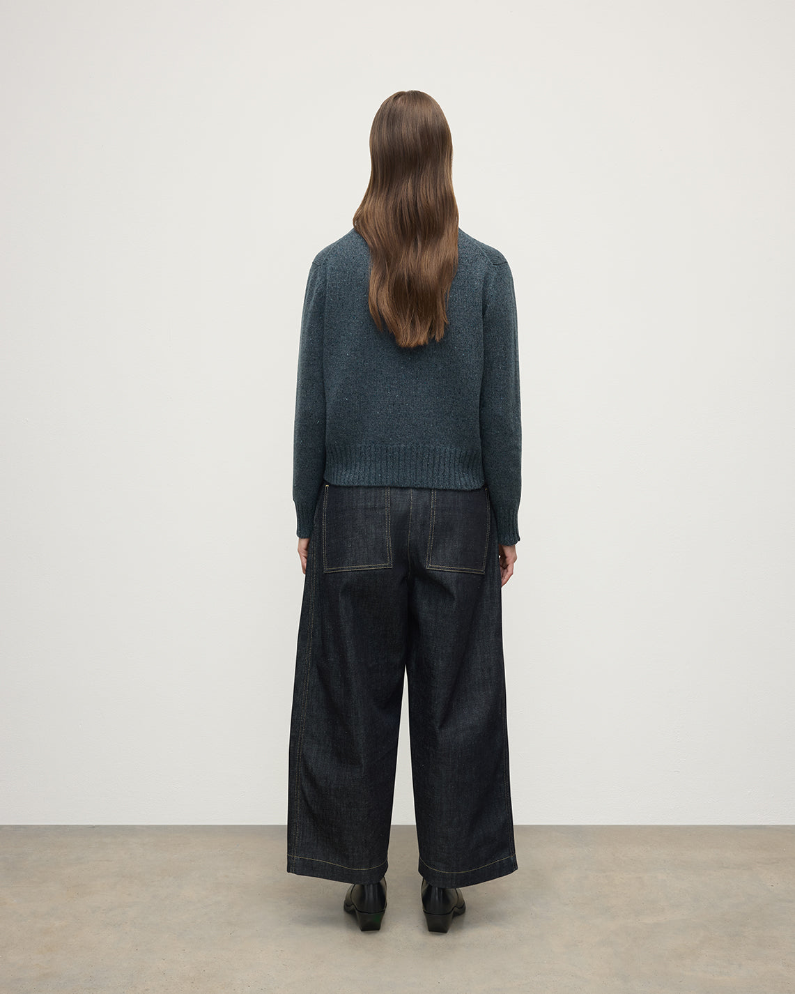 Johnstons of Elgin - Donegal Cashmere Blue Jumper