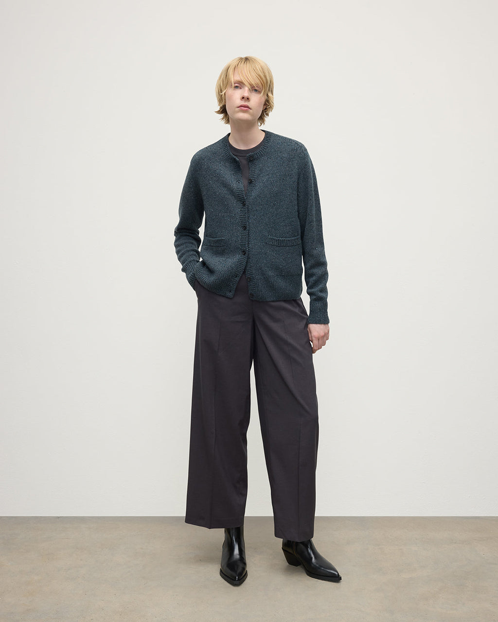 Johnstons of Elgin - Donegal Cashmere Blue Cardigan