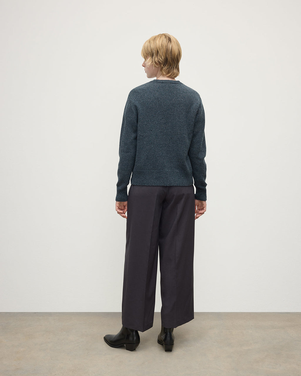 Johnstons of Elgin - Donegal Cashmere Blue Cardigan