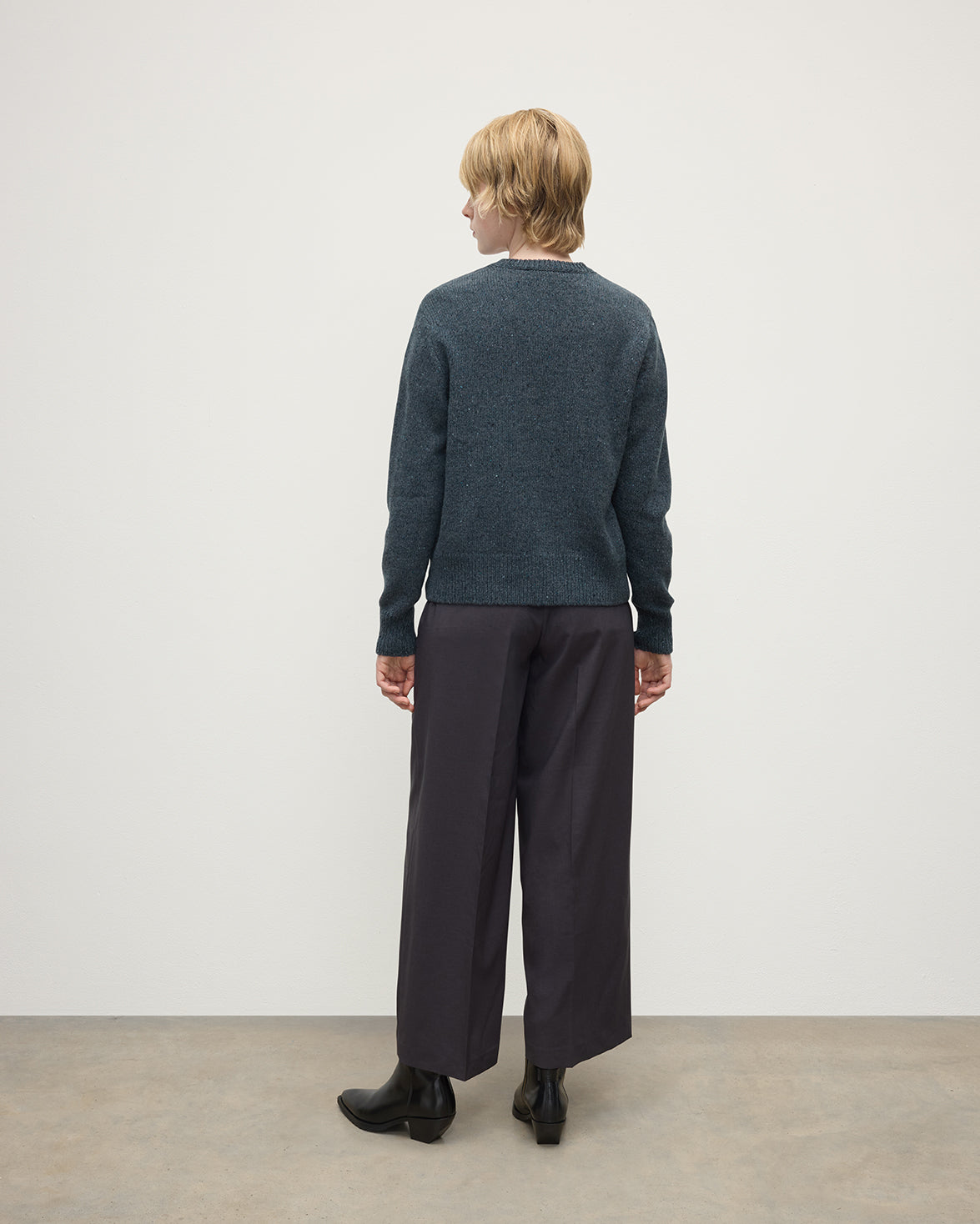 Johnstons of Elgin - Donegal Cashmere Blue Cardigan