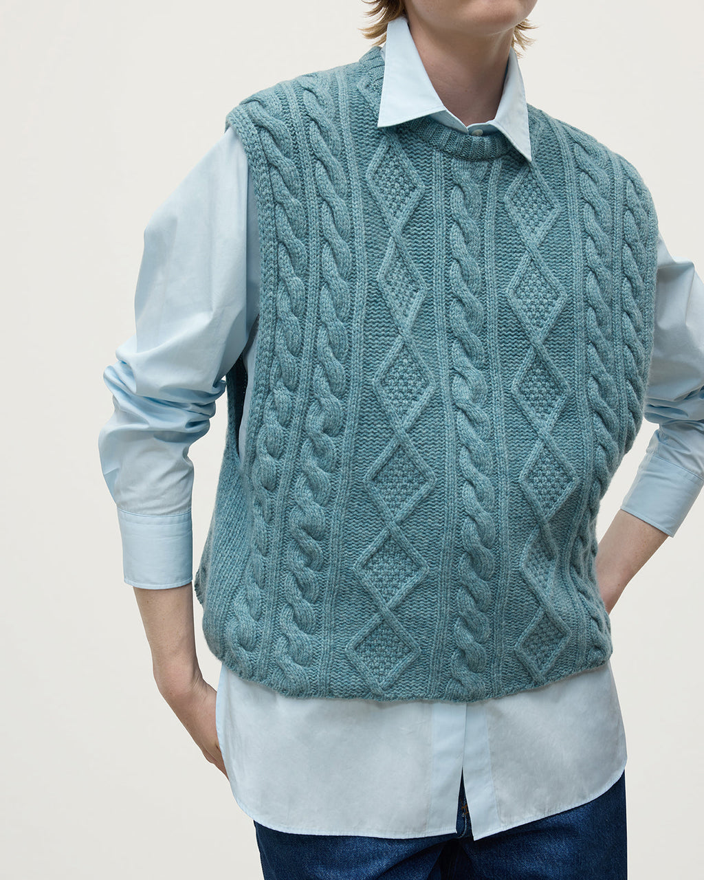 Johnstons of Elgin - Aran Cable Green Cashmere Tank