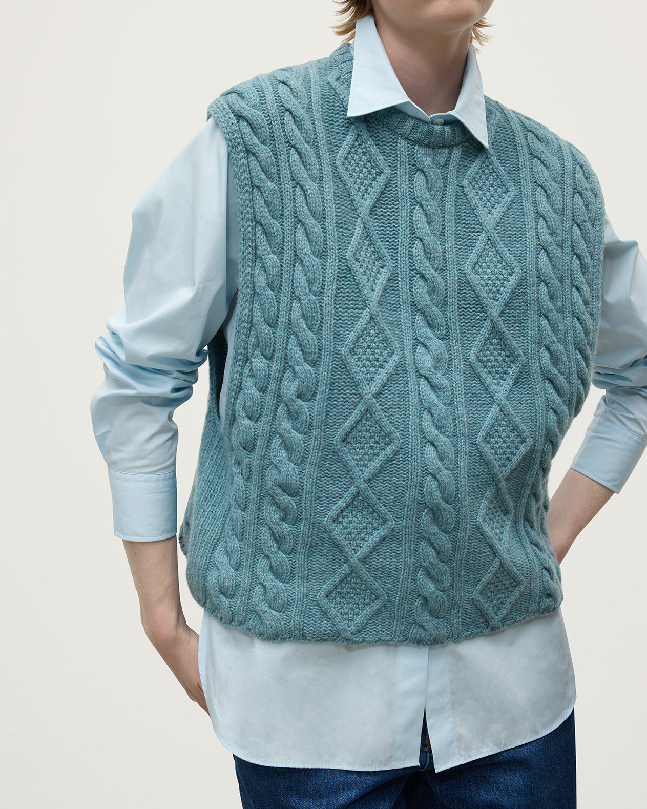 Johnstons of Elgin - Aran Cable Green Cashmere Tank