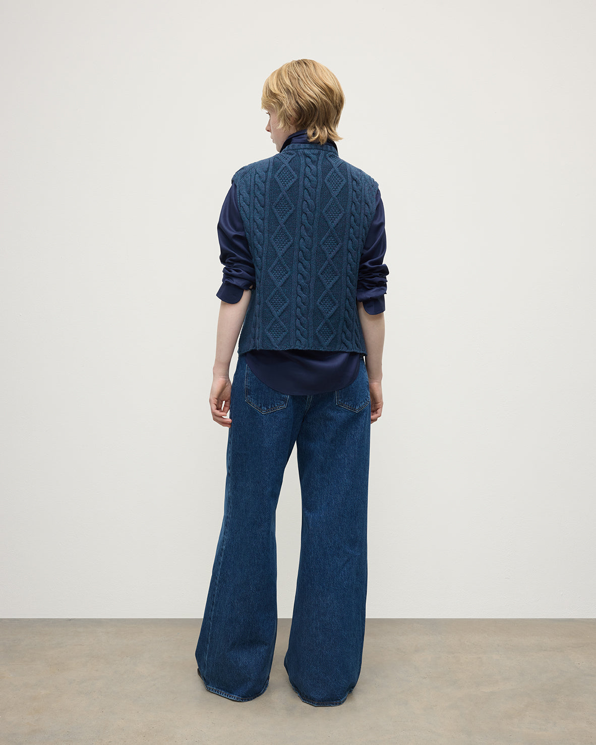 Johnstons of Elgin - Aran Cable Navy Cashmere Tank