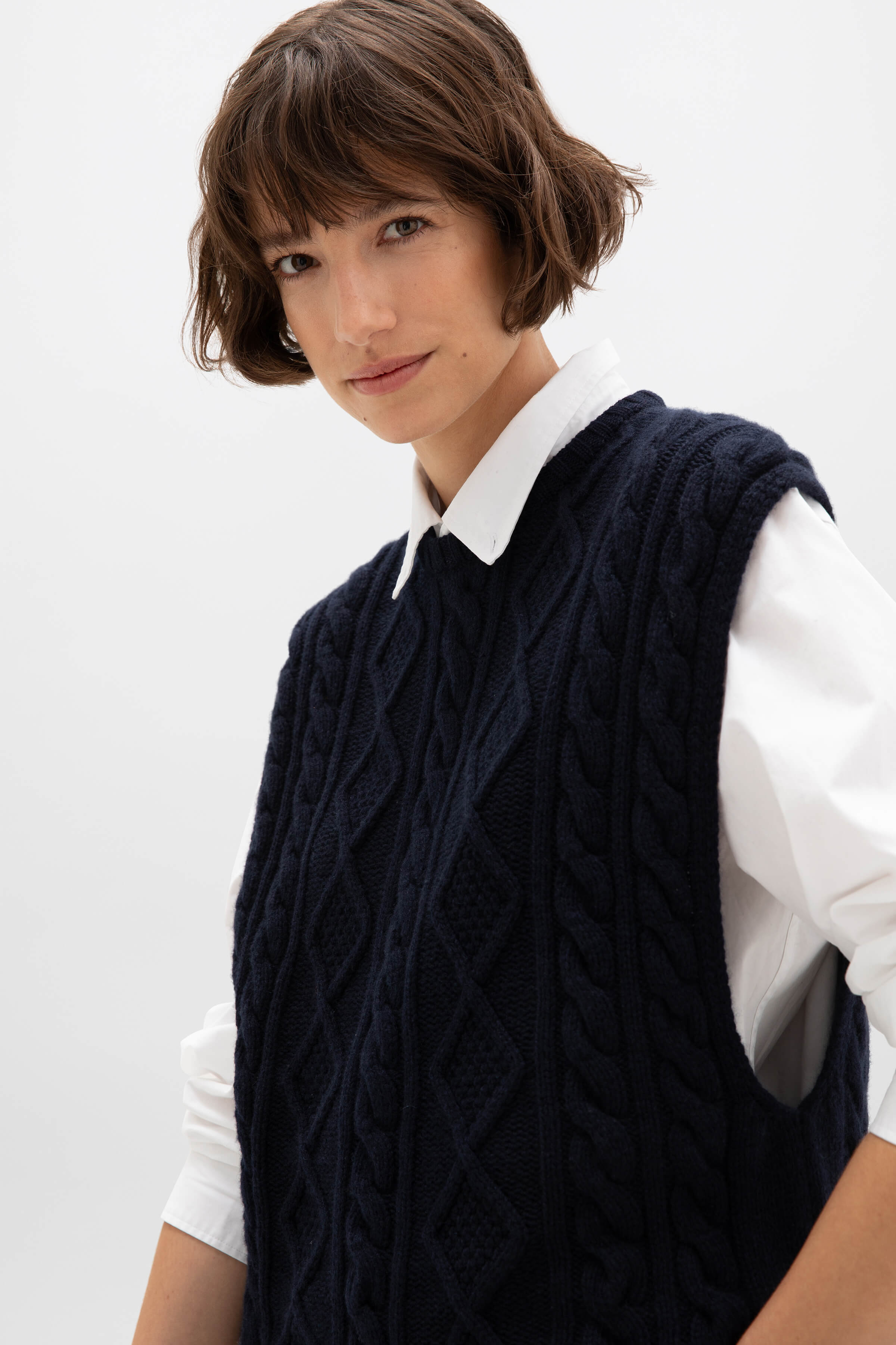 Johnstons of Elgin - Aran Cable Knit Dark Navy Cashmere Tank