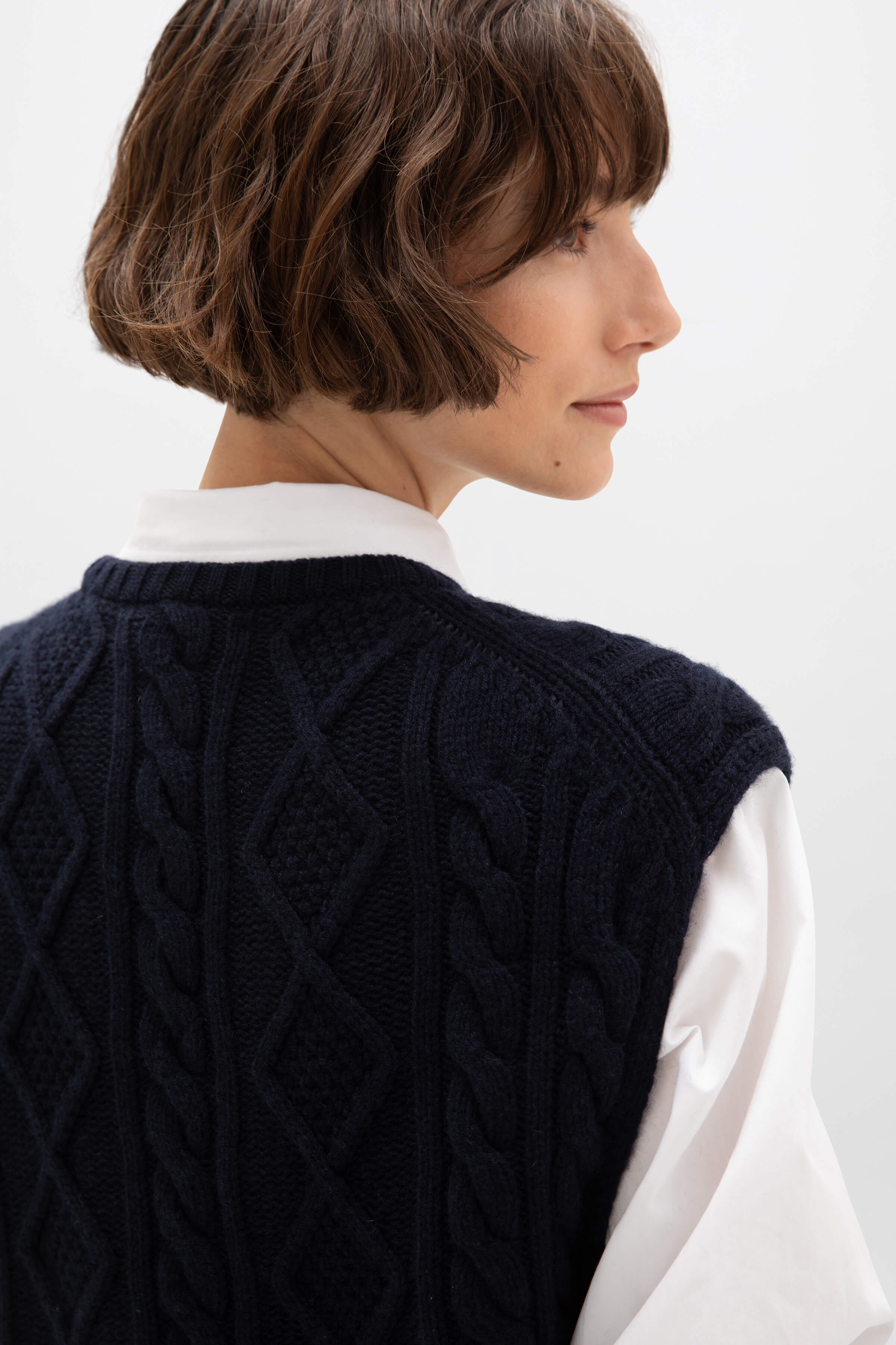 Johnstons of Elgin - Aran Cable Knit Dark Navy Cashmere Tank