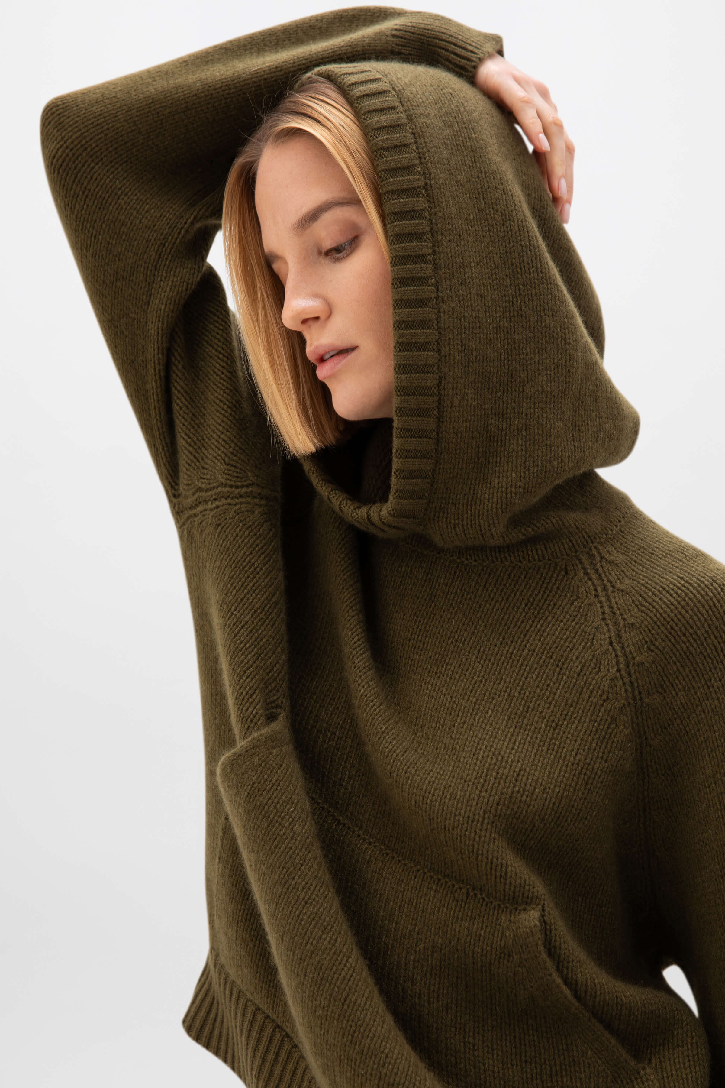 Johnstons of Elgin - Oversized Olive Green Cashmere Hoodie