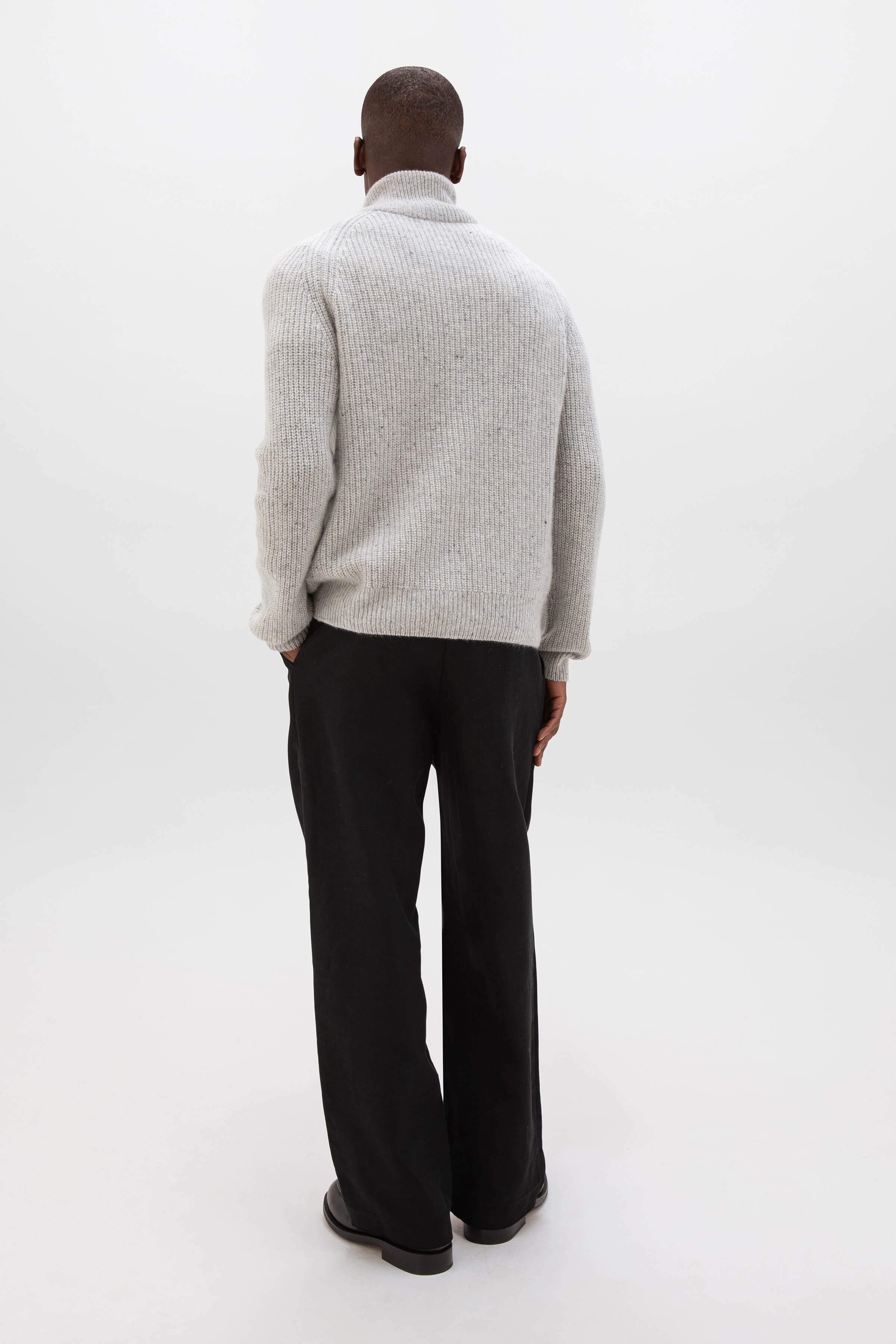 Johnstons of Elgin - Donegal Ribbed Grey Zip Cardigan