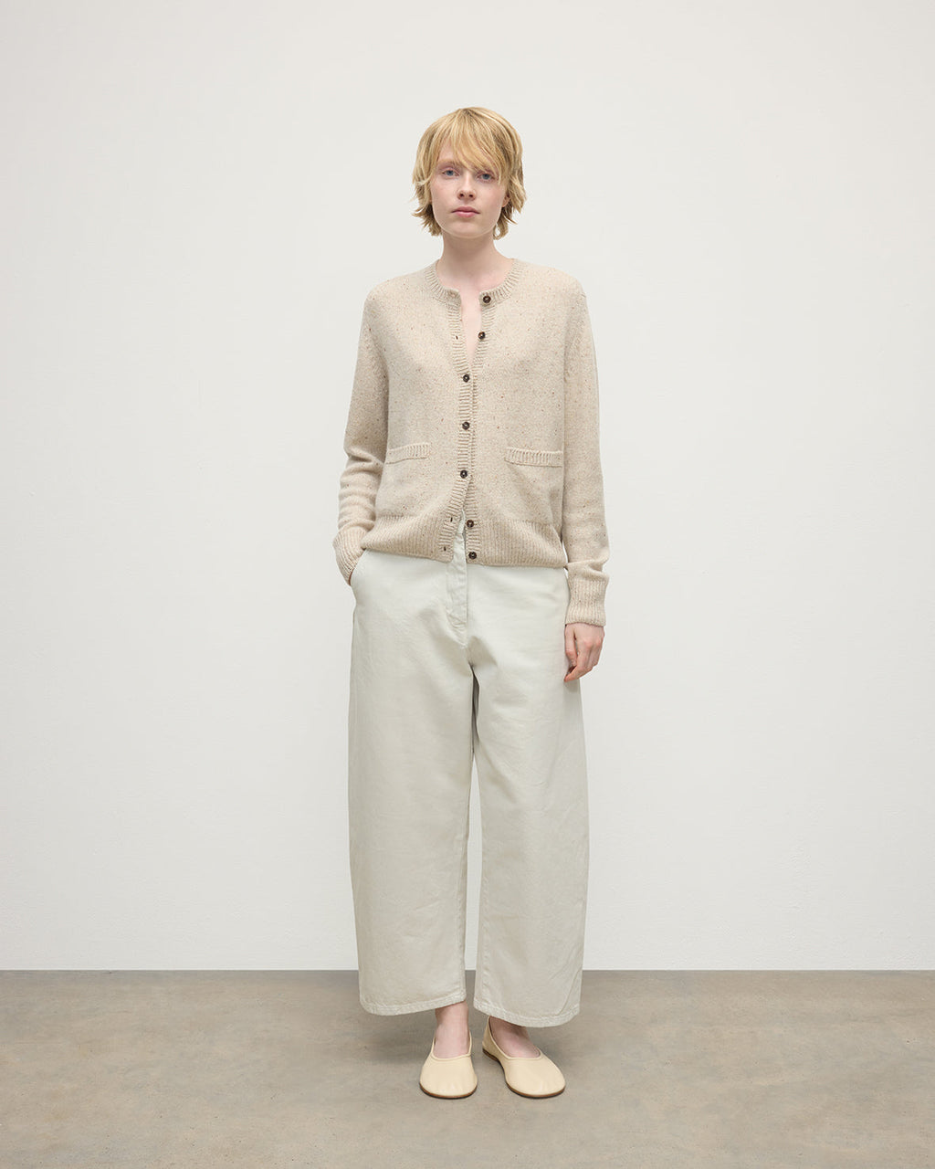 Johnstons of Elgin - Donegal Cashmere Cream Cardigan