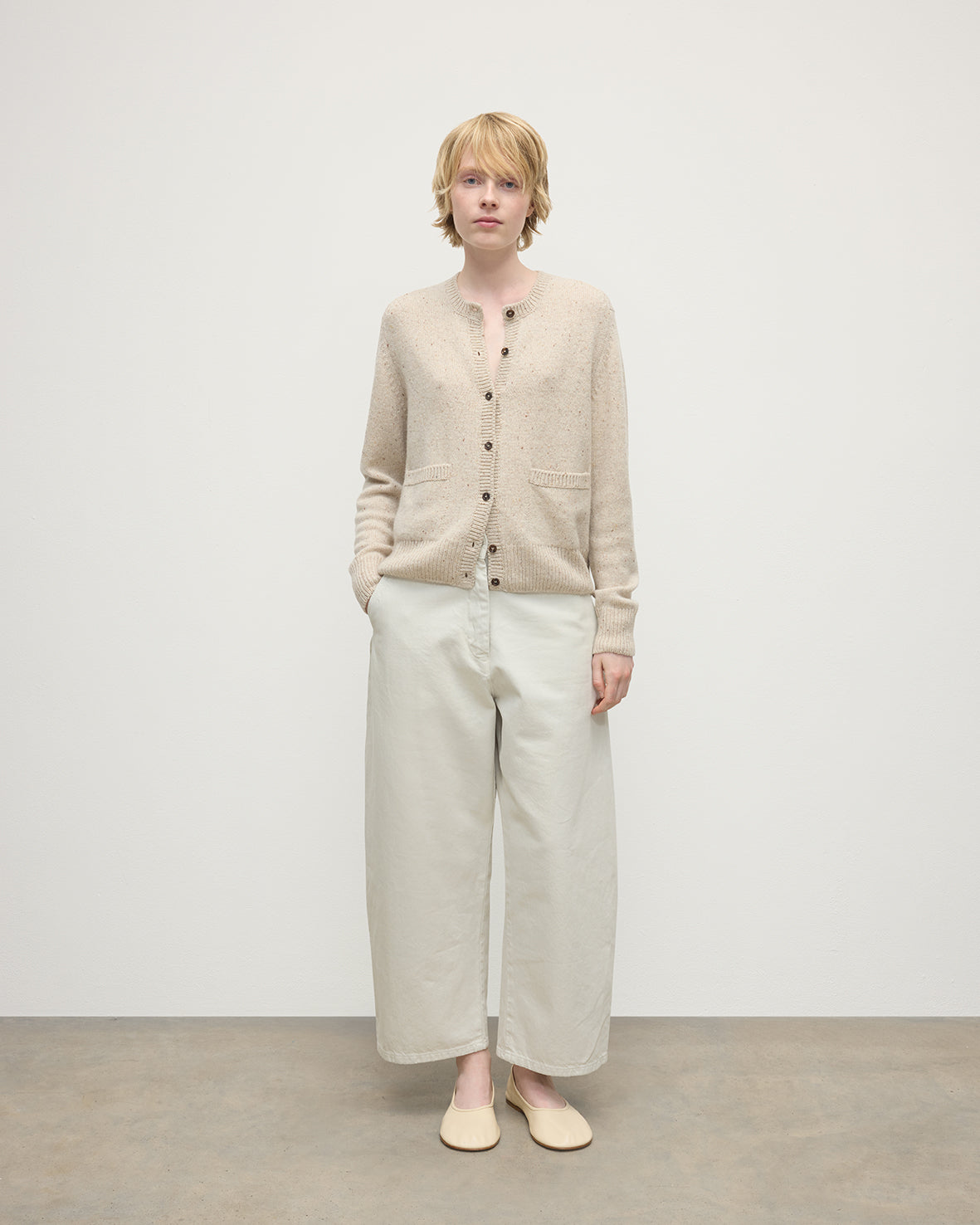 Johnstons of Elgin - Donegal Cashmere Cream Cardigan