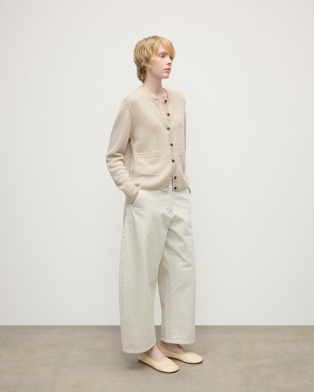 Johnstons of Elgin - Donegal Cashmere Cream Cardigan