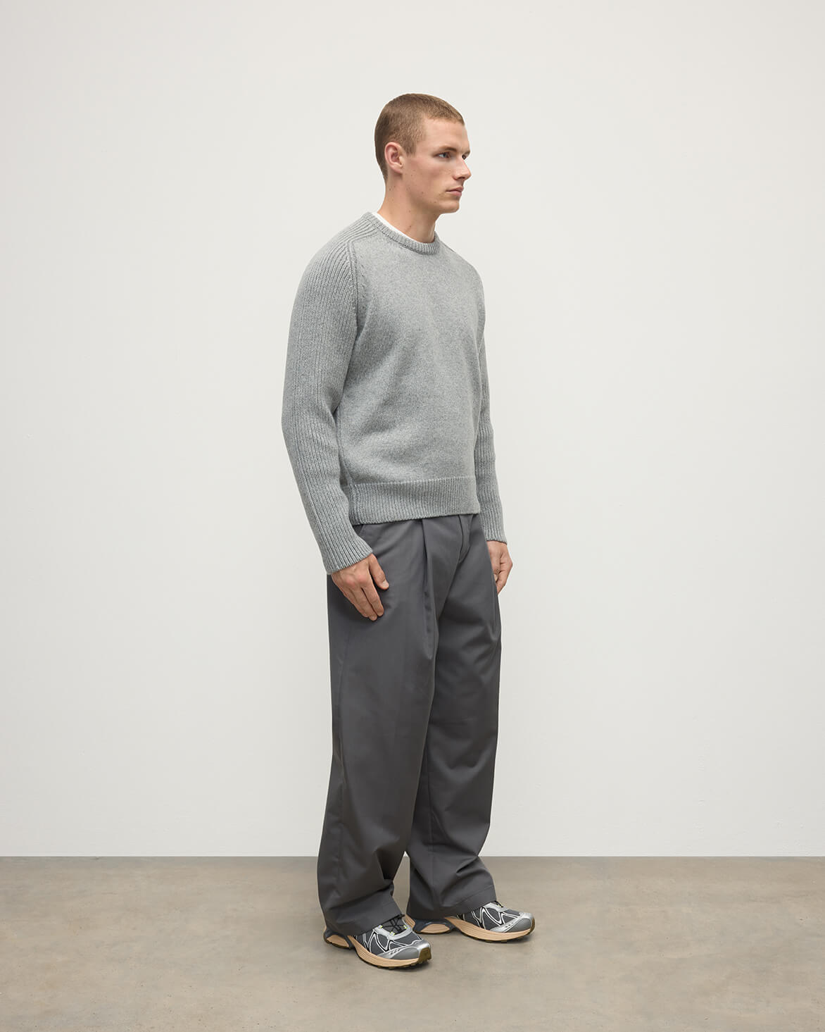 Johnstons of Elgin - Ribbed Light Grey Cashmere Jumper
