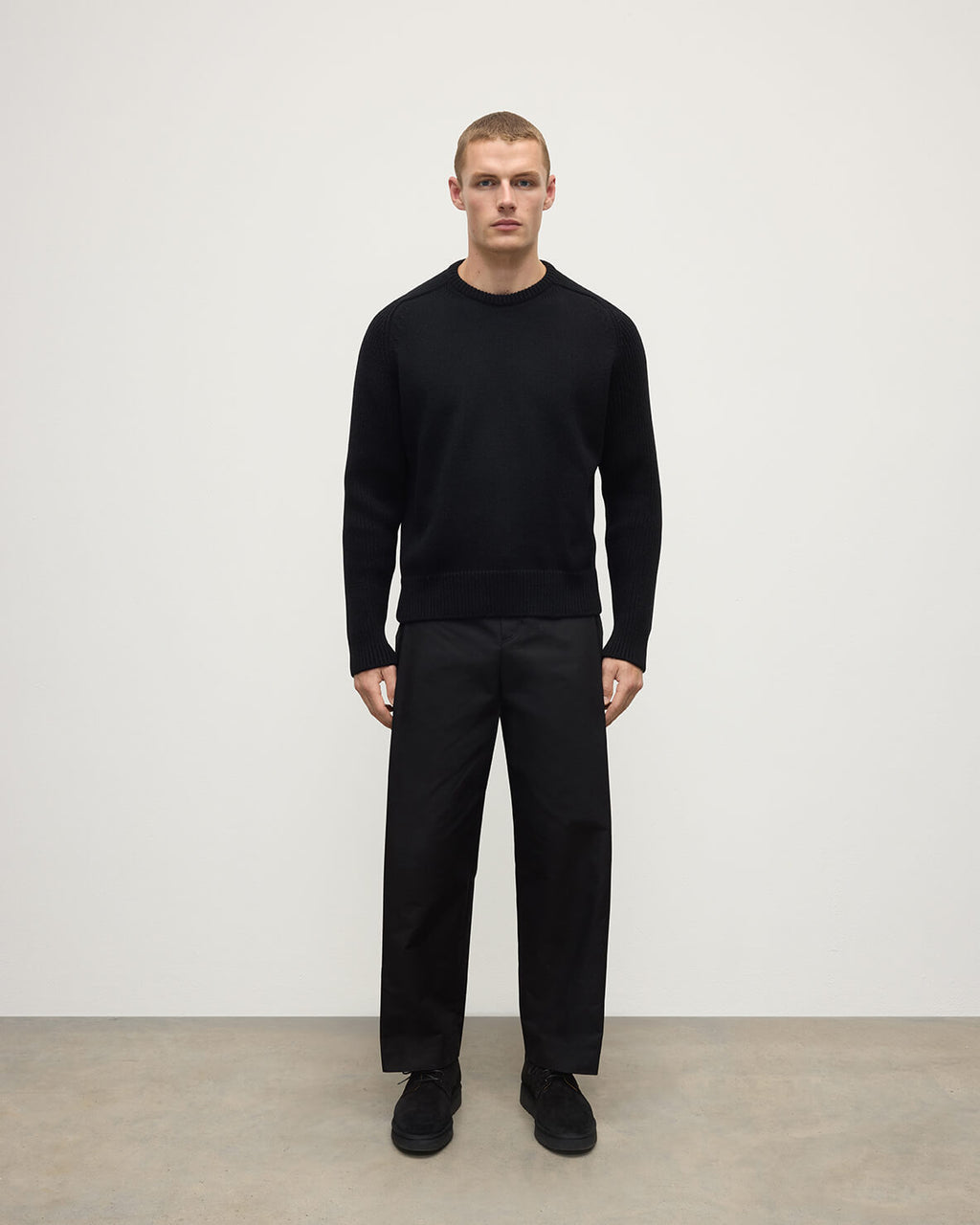 Johnstons of Elgin - Ribbed Black Cashmere Jumper