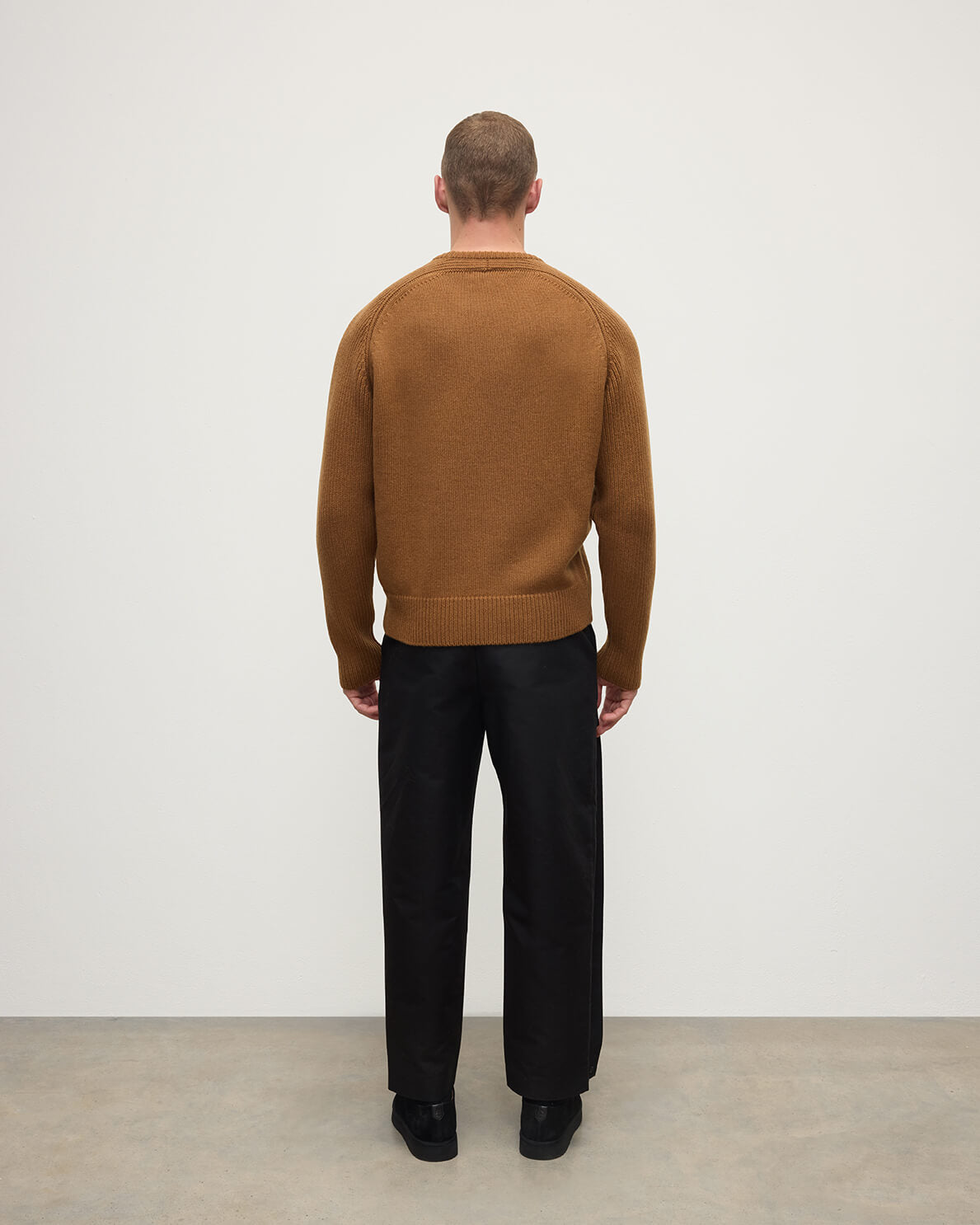 Johnstons of Elgin - Ribbed Dark Camel Cashmere Jumper