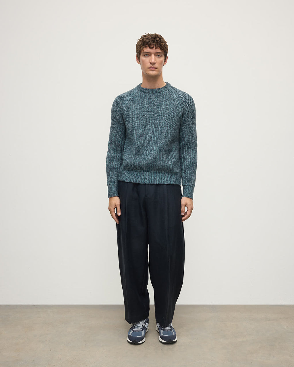 Johnstons of Elgin - Ribbed Donegal Cashmere Blue Jumper