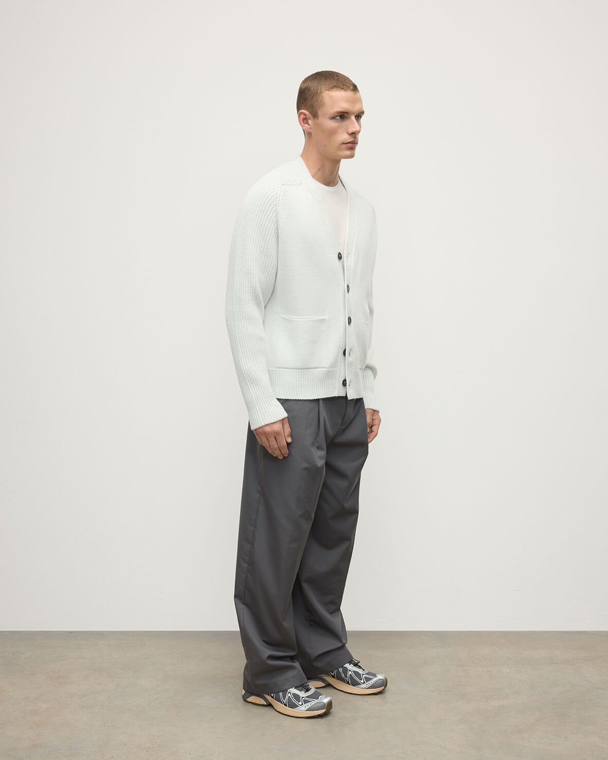 Johnstons of Elgin - Ribbed Cashmere White Cardigan