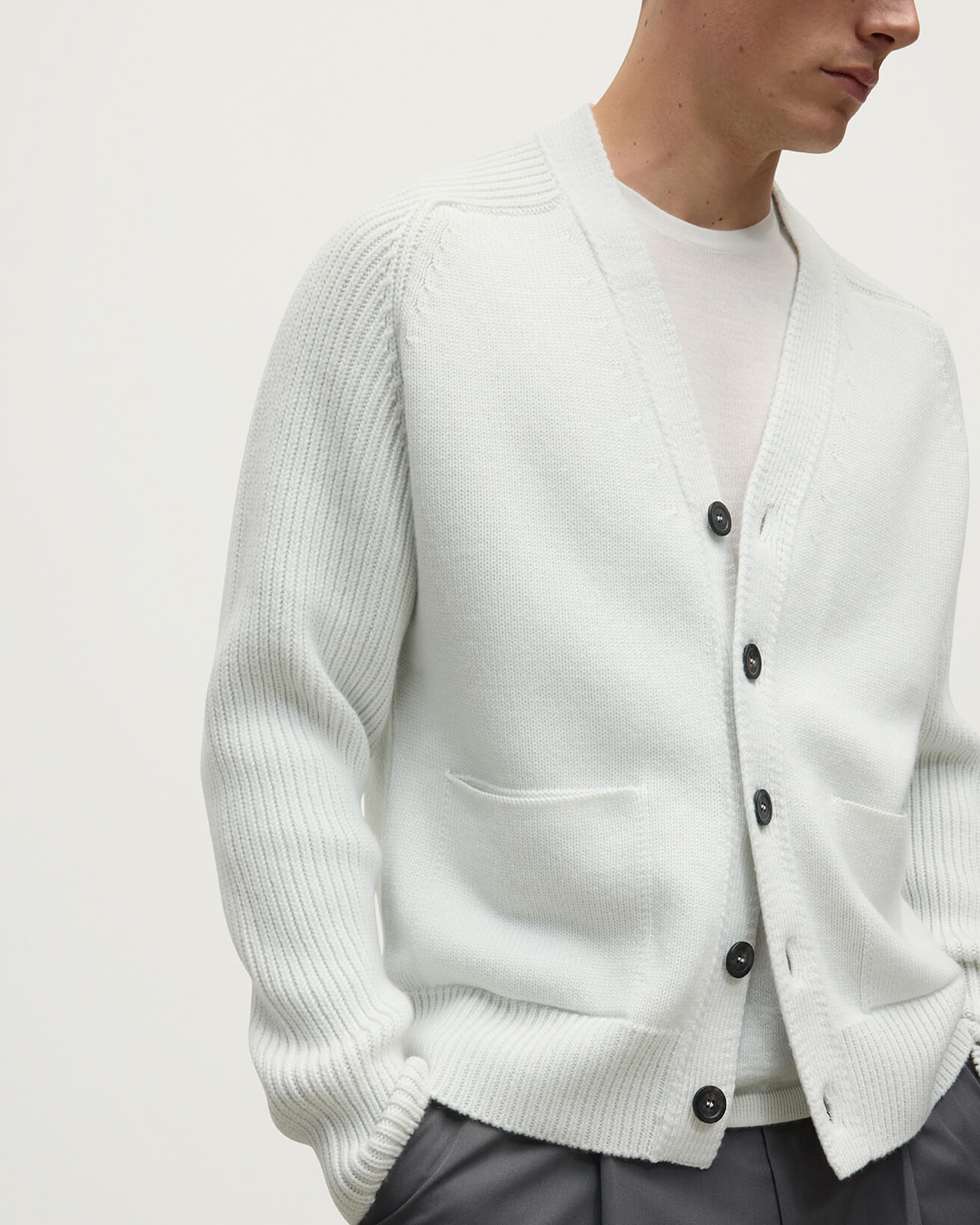 Johnstons of Elgin - Ribbed Cashmere White Cardigan