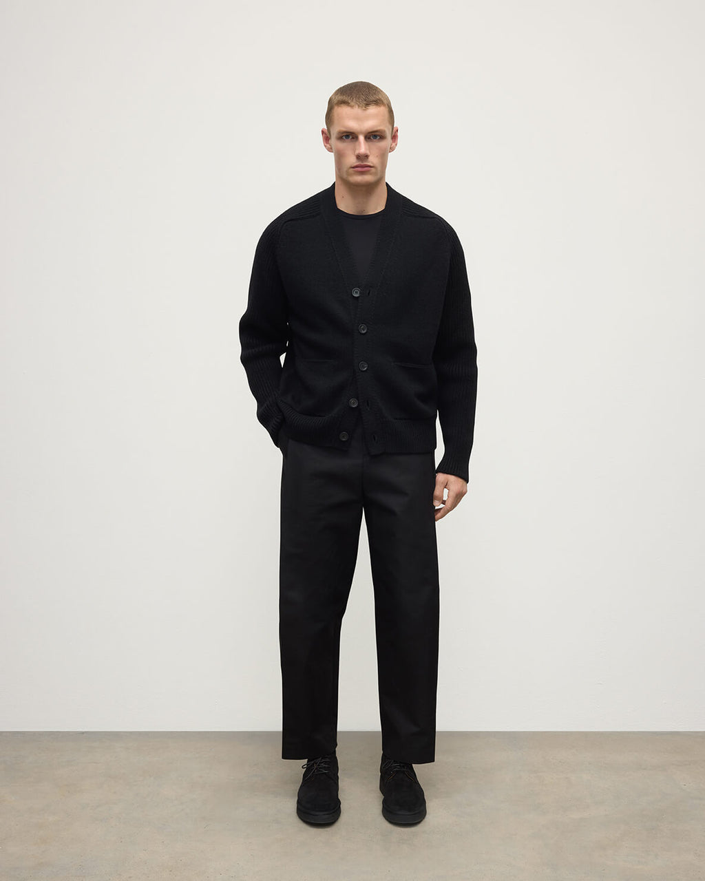 Johnstons of Elgin - Ribbed Cashmere Black Cardigan