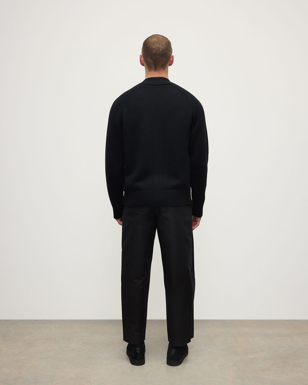 Johnstons of Elgin - Ribbed Cashmere Black Cardigan