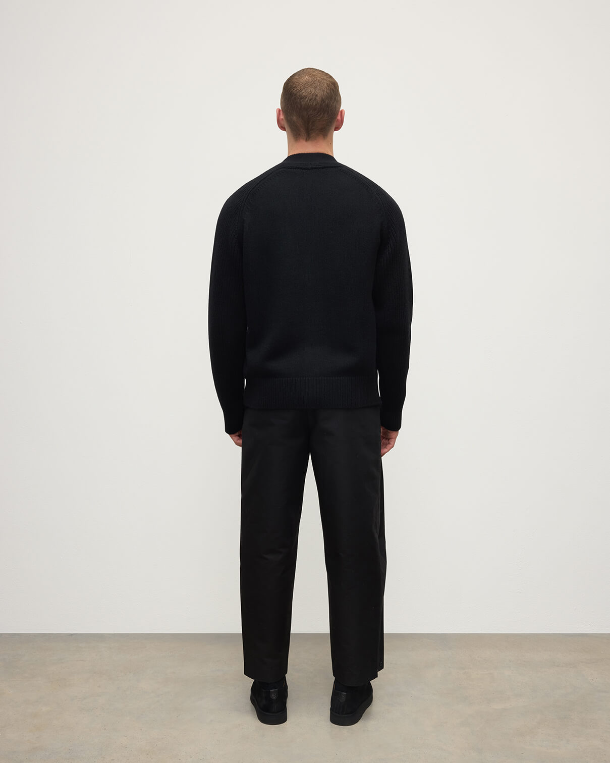 Johnstons of Elgin - Ribbed Cashmere Black Cardigan