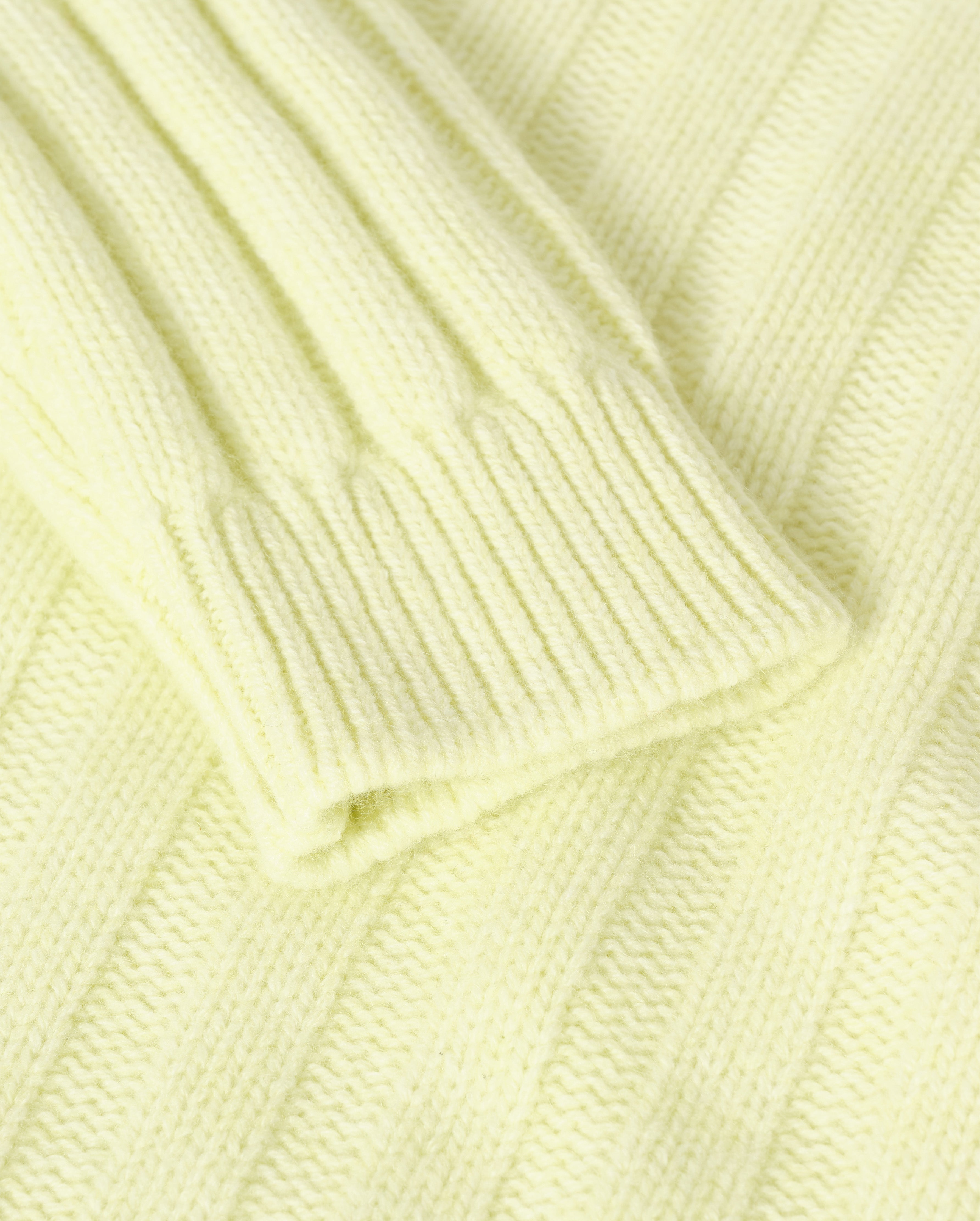 Johnstons of Elgin - Lecht Yellow Cashmere Crew Jumper
