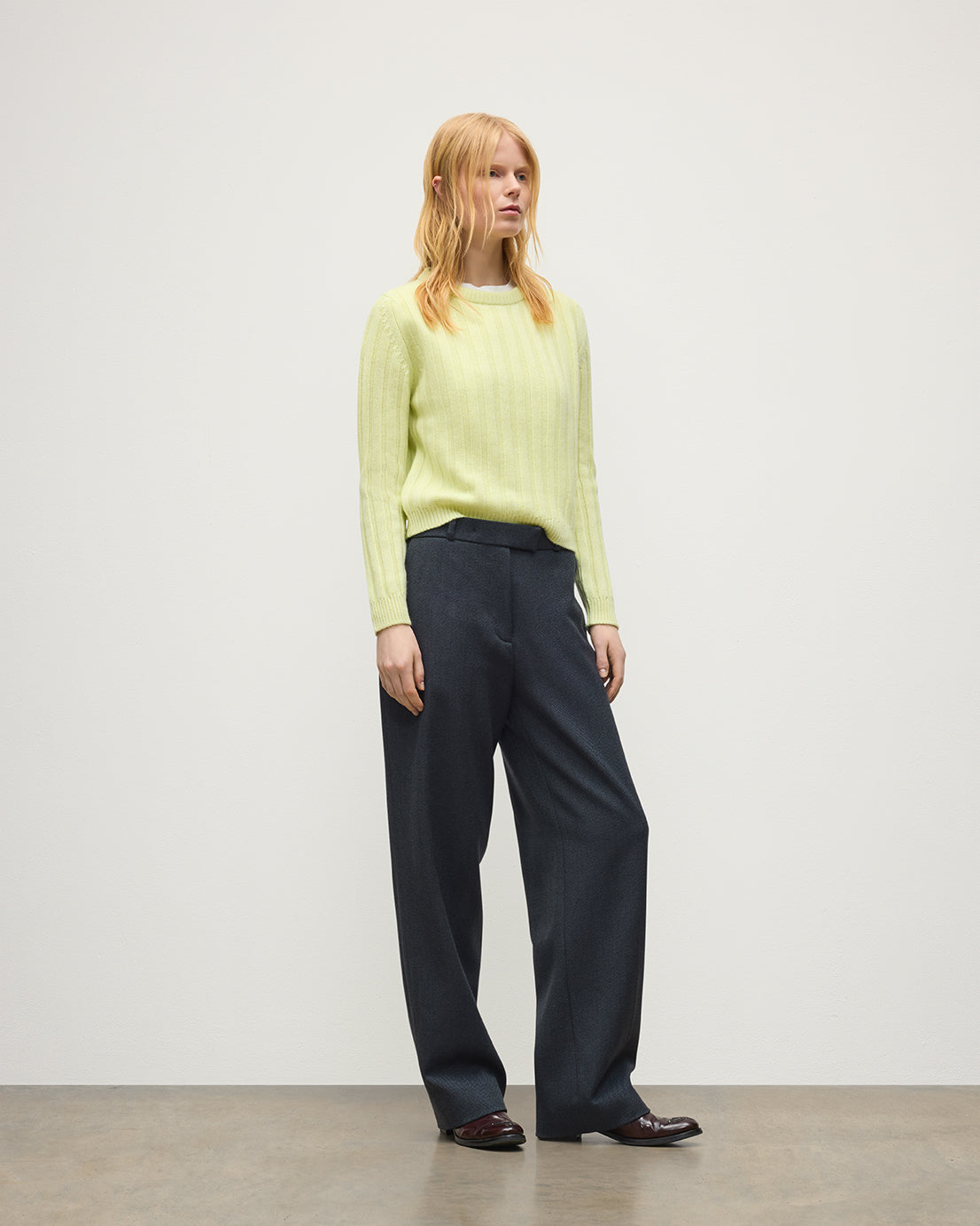 Johnstons of Elgin - Lecht Yellow Cashmere Crew Jumper