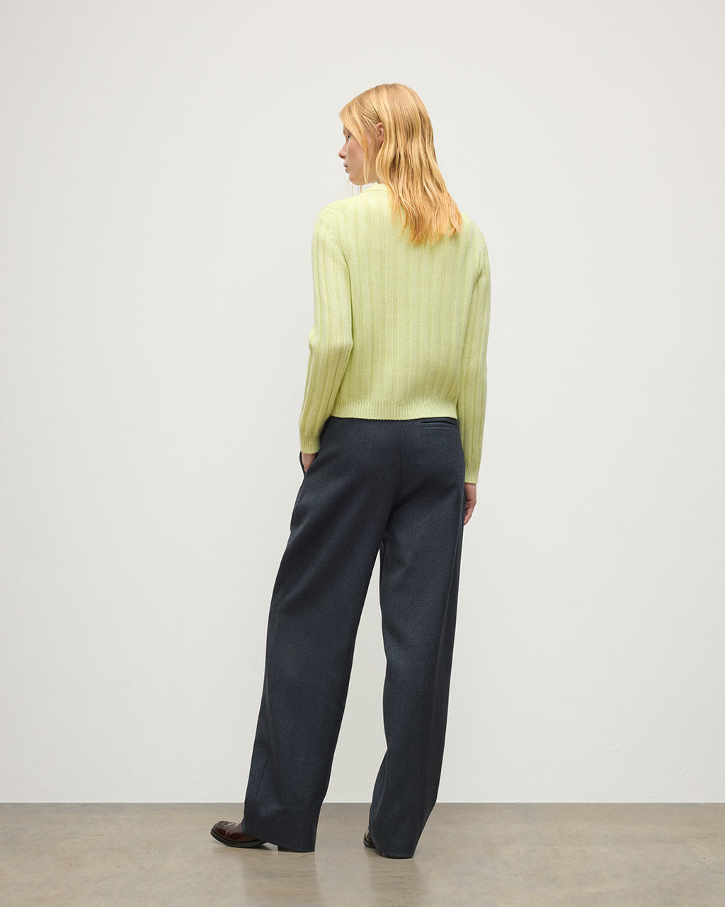 Johnstons of Elgin - Lecht Yellow Cashmere Crew Jumper