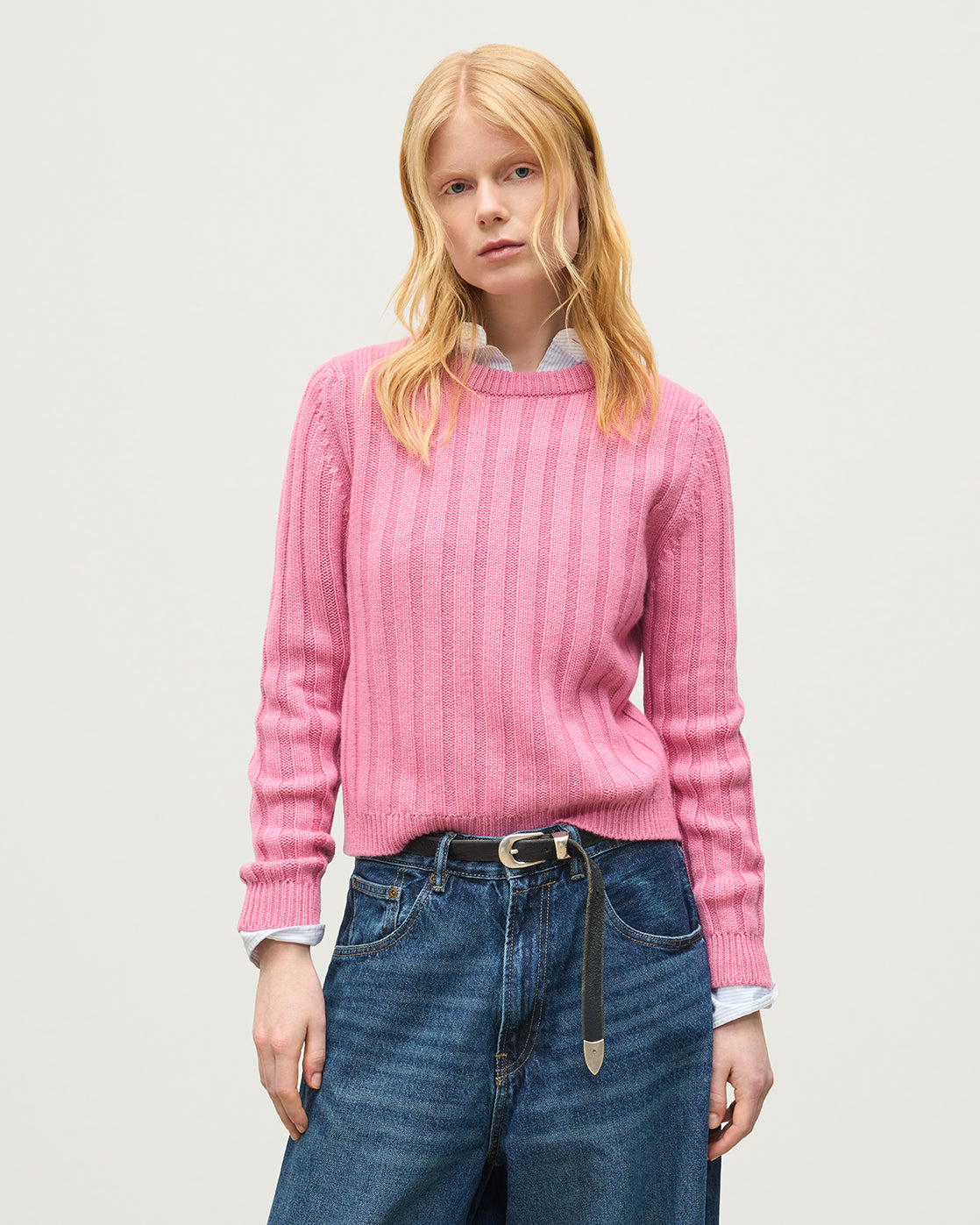 Johnstons of Elgin - Lecht Pink Cashmere Crew Jumper