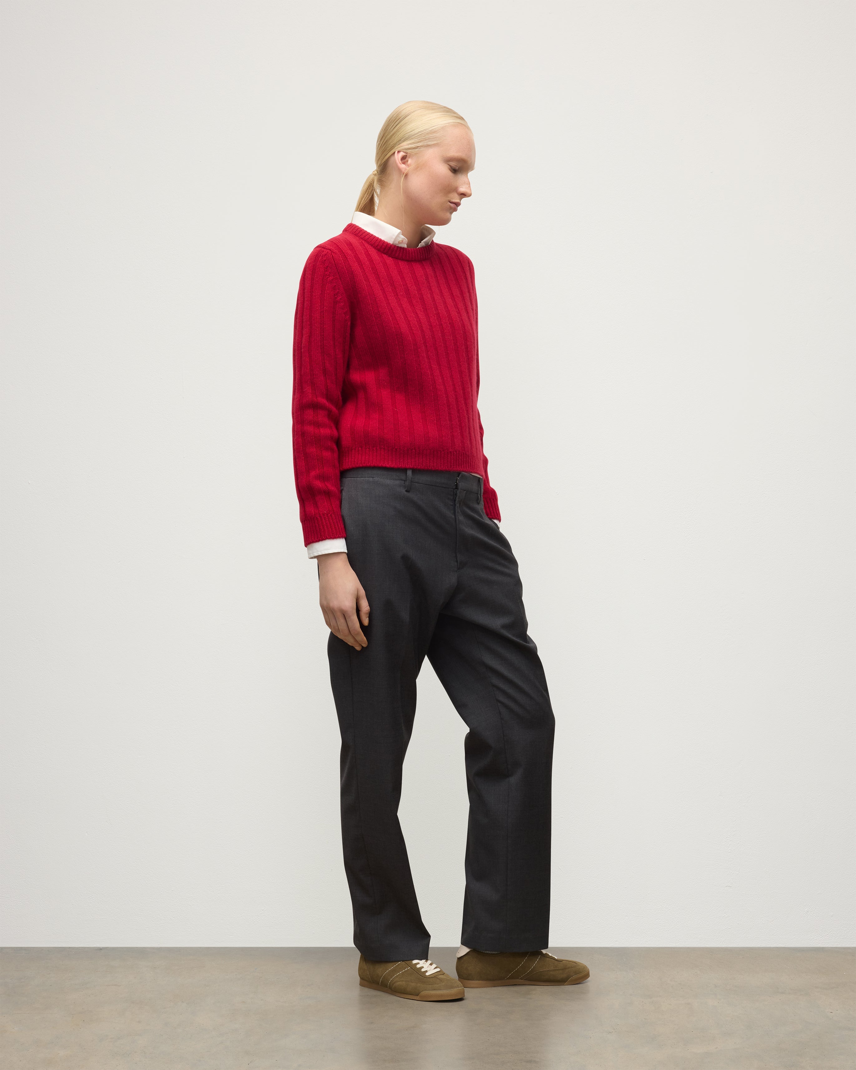 Johnstons of Elgin - Lecht Red Cashmere Crew Jumper