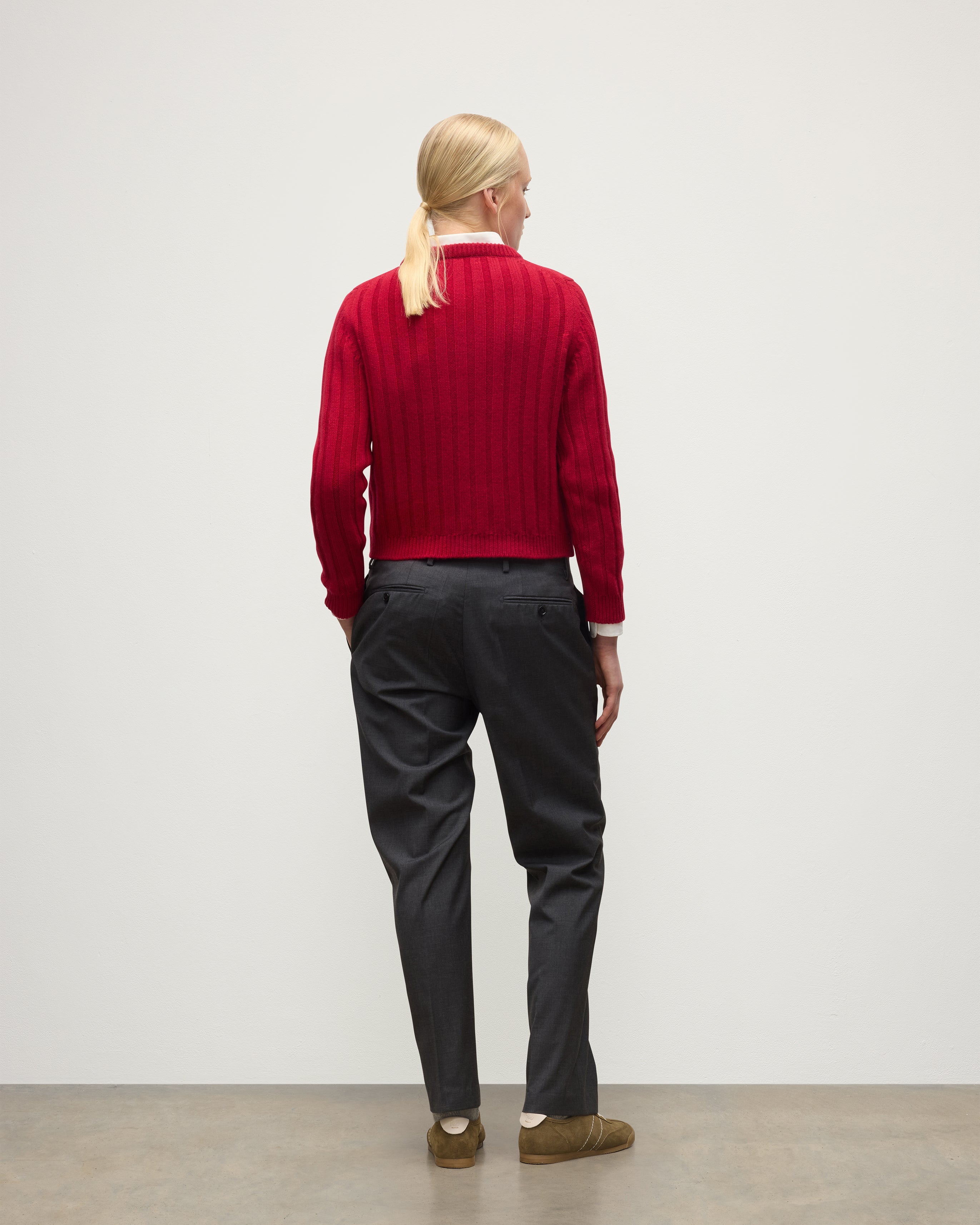 Johnstons of Elgin - Lecht Red Cashmere Crew Jumper
