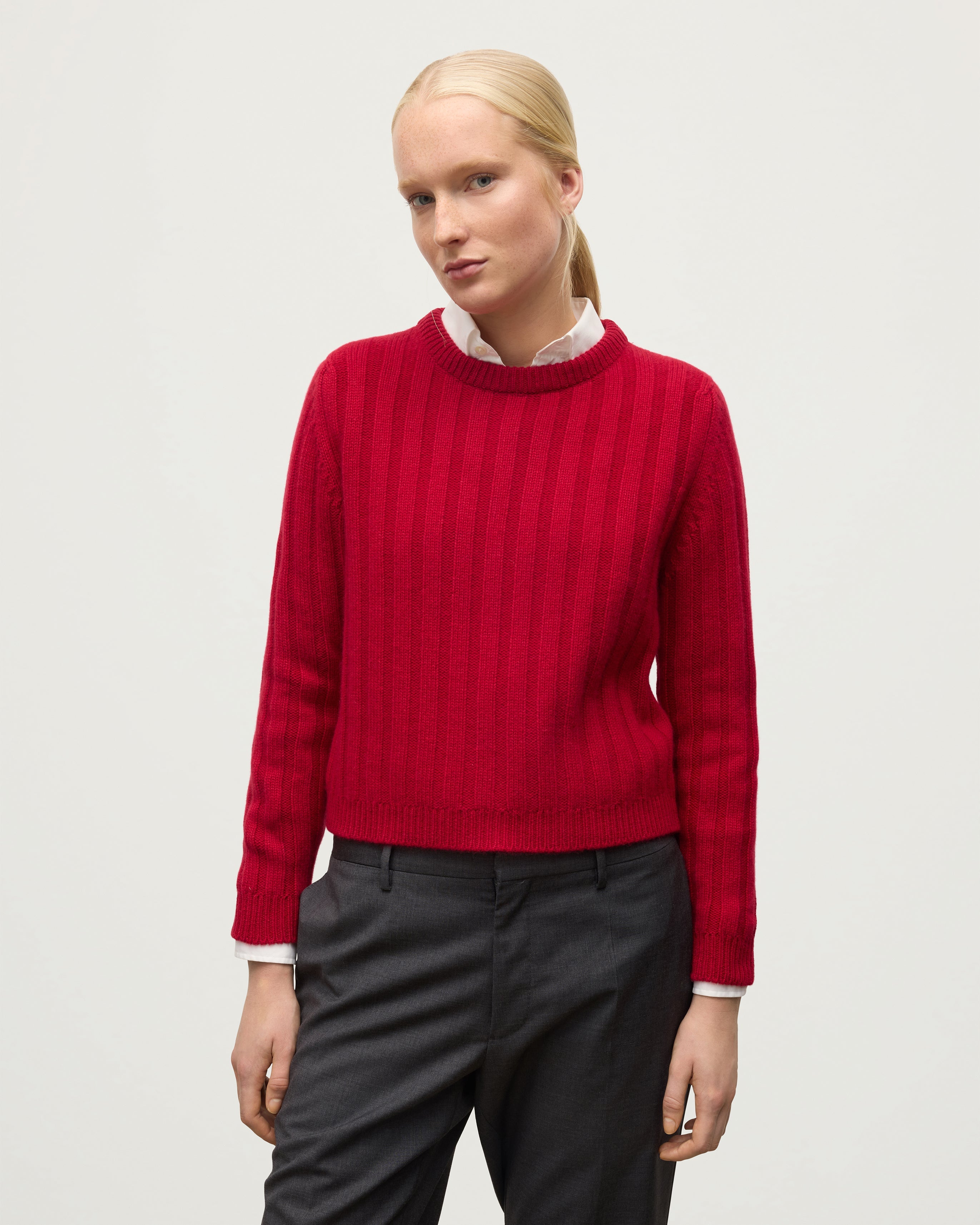 Johnstons of Elgin - Lecht Red Cashmere Crew Jumper