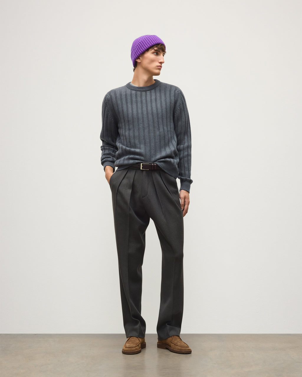 Johnstons of Elgin - Peel Mid Grey Cashmere Jumper