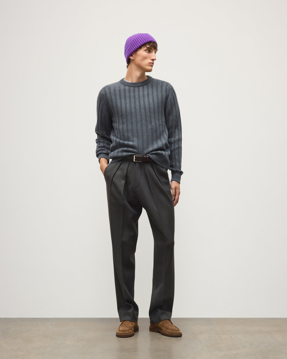 Johnstons of Elgin - Peel Mid Grey Cashmere Jumper