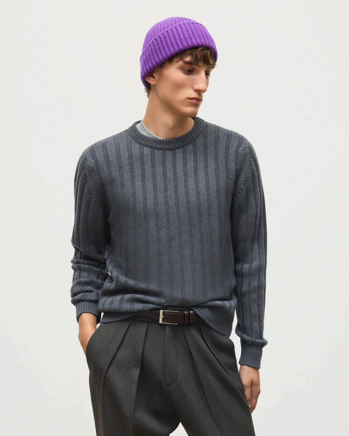 Johnstons of Elgin - Peel Mid Grey Cashmere Jumper