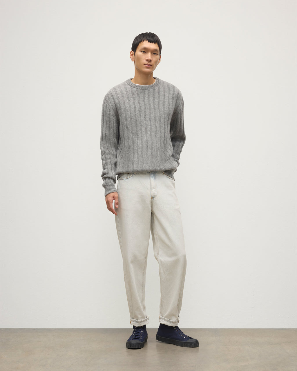 Johnstons of Elgin - Peel Grey Cashmere Jumper