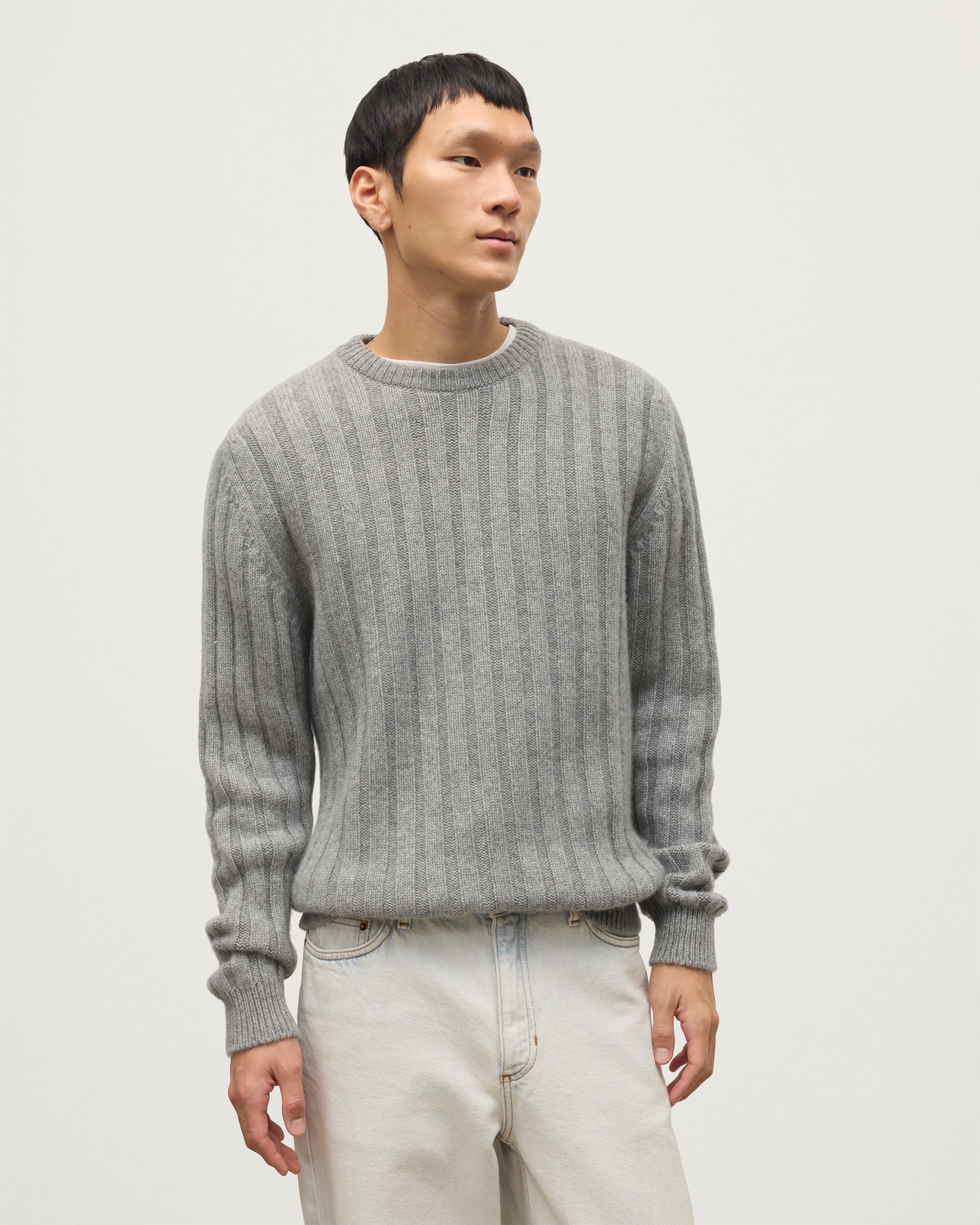 Johnstons of Elgin - Peel Grey Cashmere Jumper