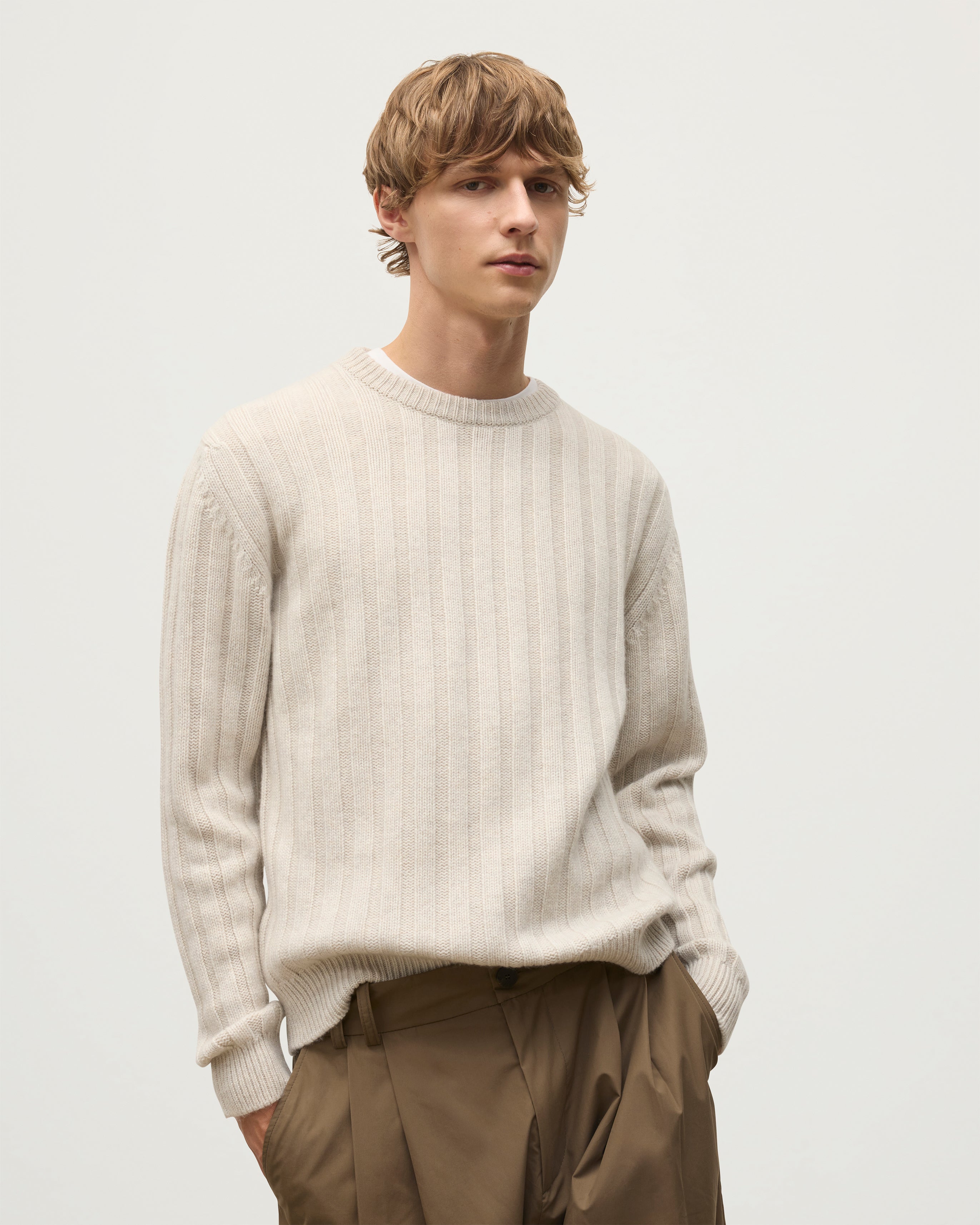Johnstons of Elgin - Calder Natural Cable Cashmere Jumper
