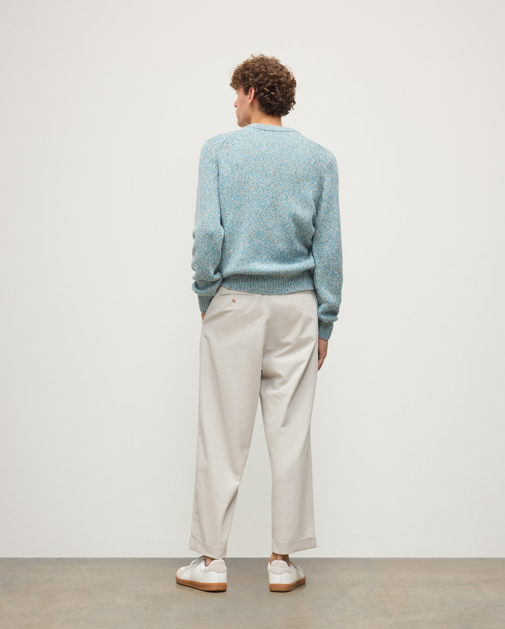 Johnstons of Elgin - Fyfe Bright Blue Cashmere Jumper