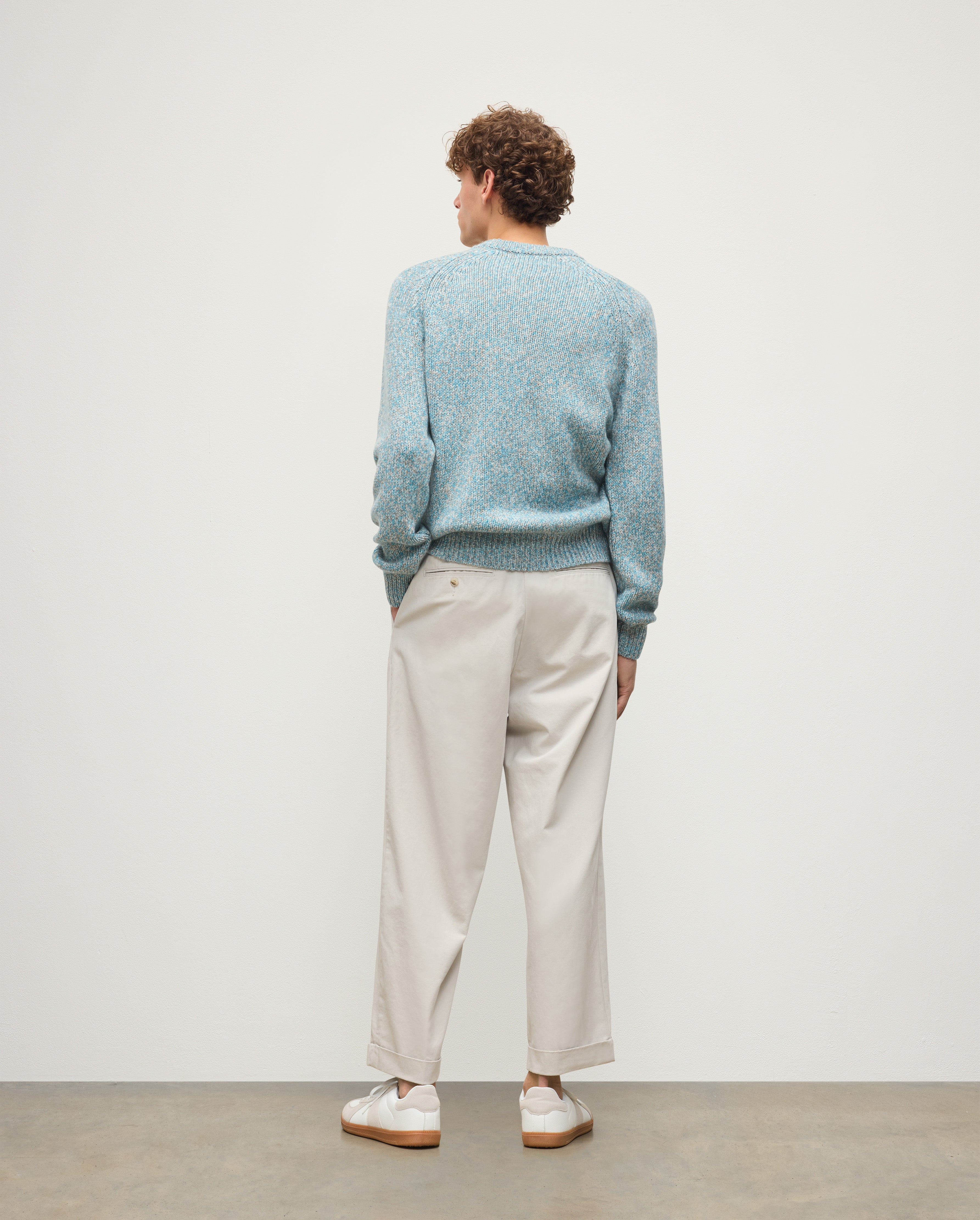 Johnstons of Elgin - Fyfe Bright Blue Cashmere Jumper