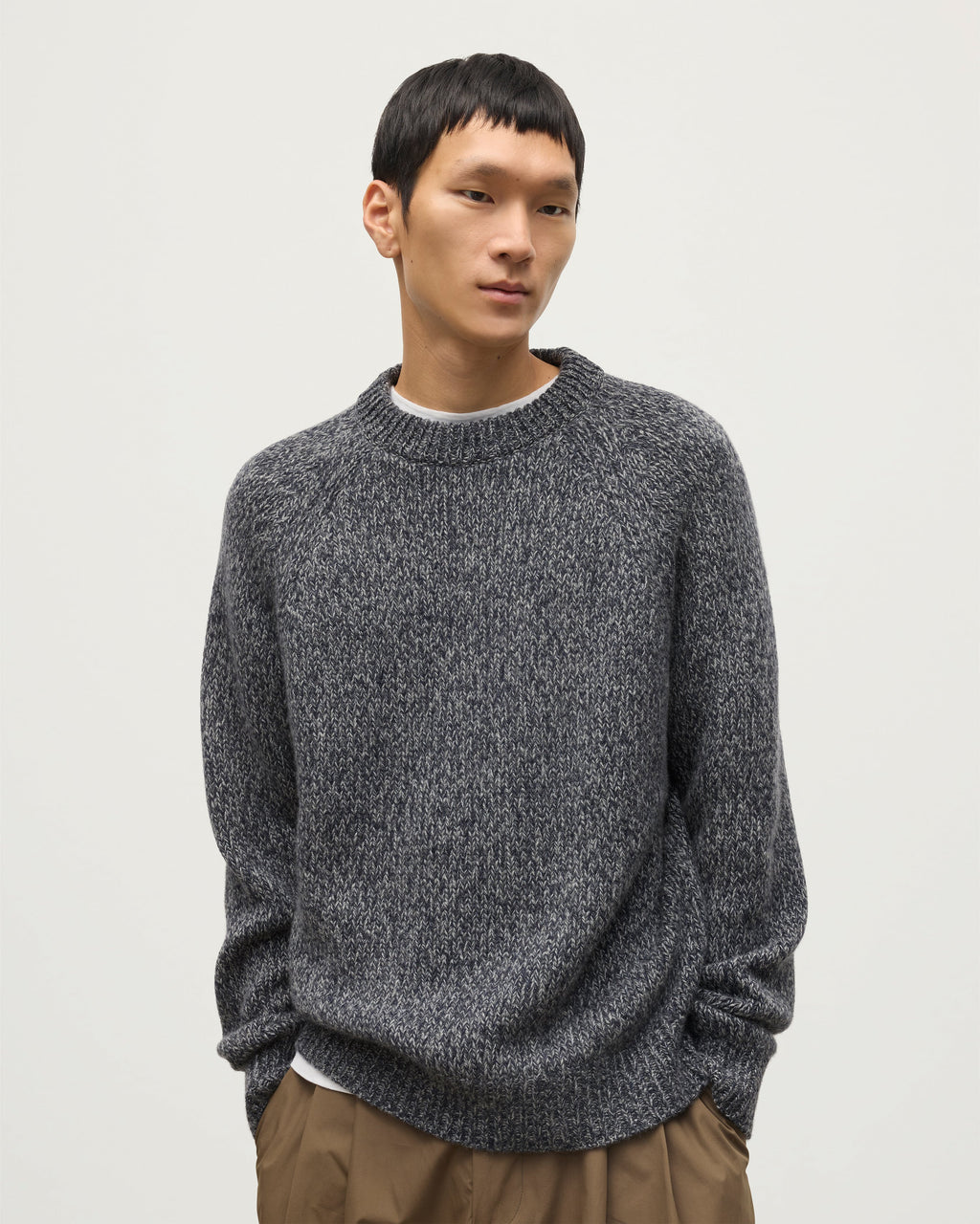 Johnstons of Elgin - Fyfe Dark Navy Marl Cashmere Jumper