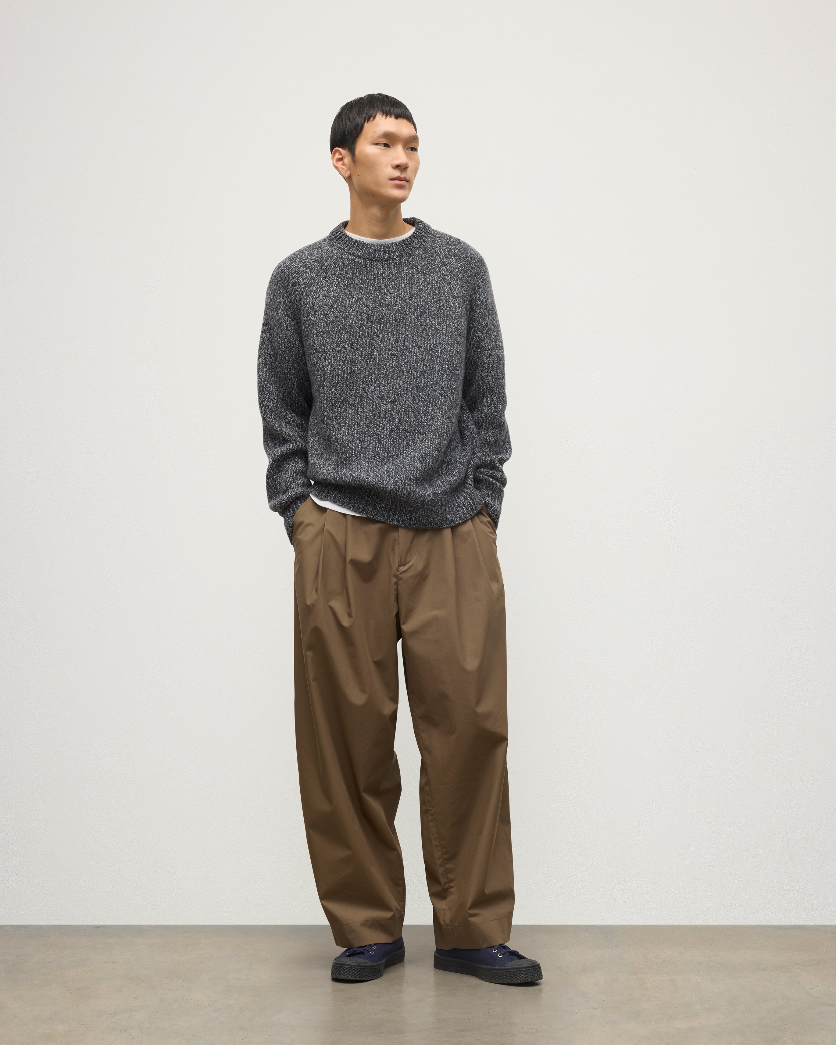 Johnstons of Elgin - Fyfe Dark Navy Marl Cashmere Jumper