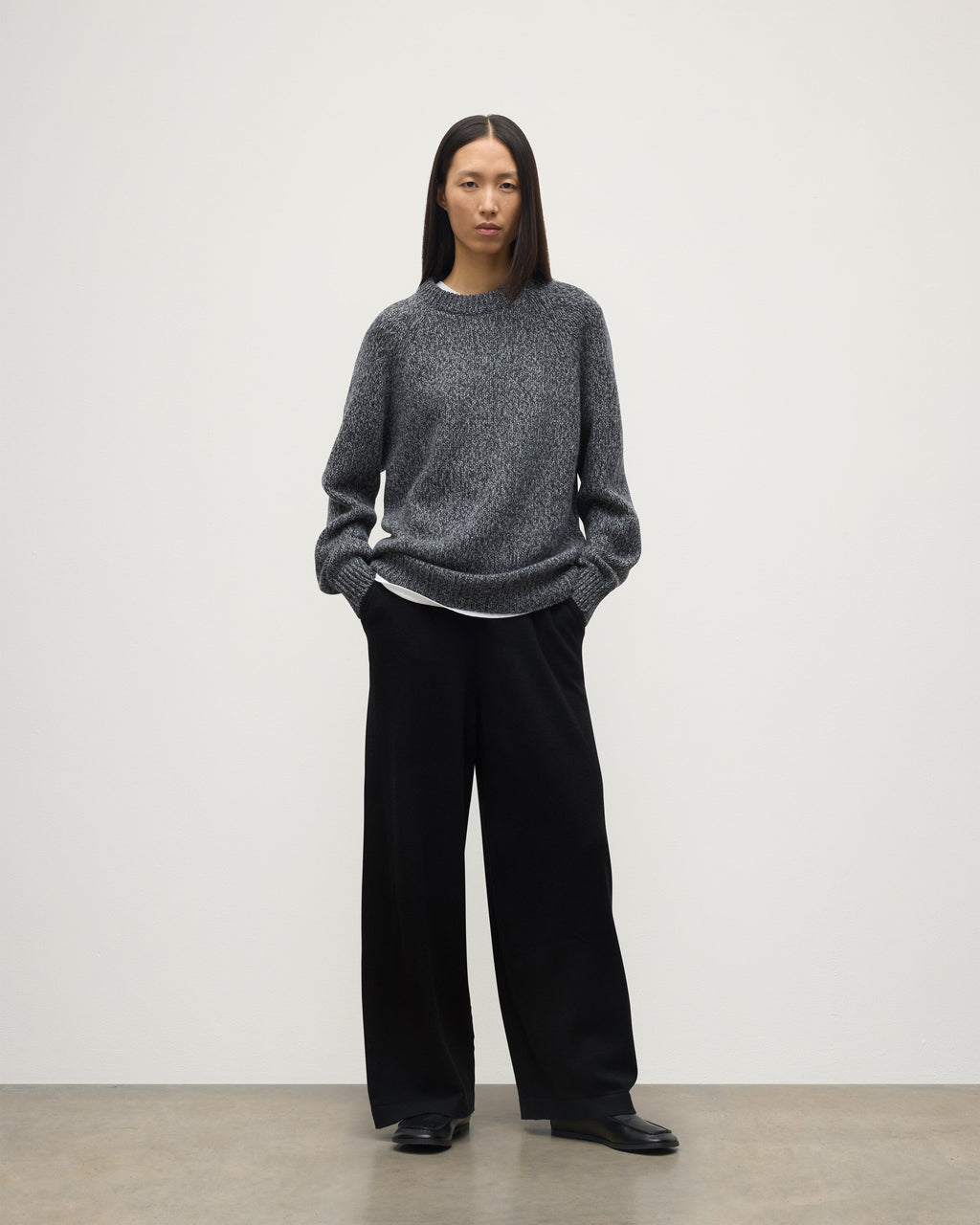 Johnstons of Elgin - Fyfe Dark Navy Marl Cashmere Jumper