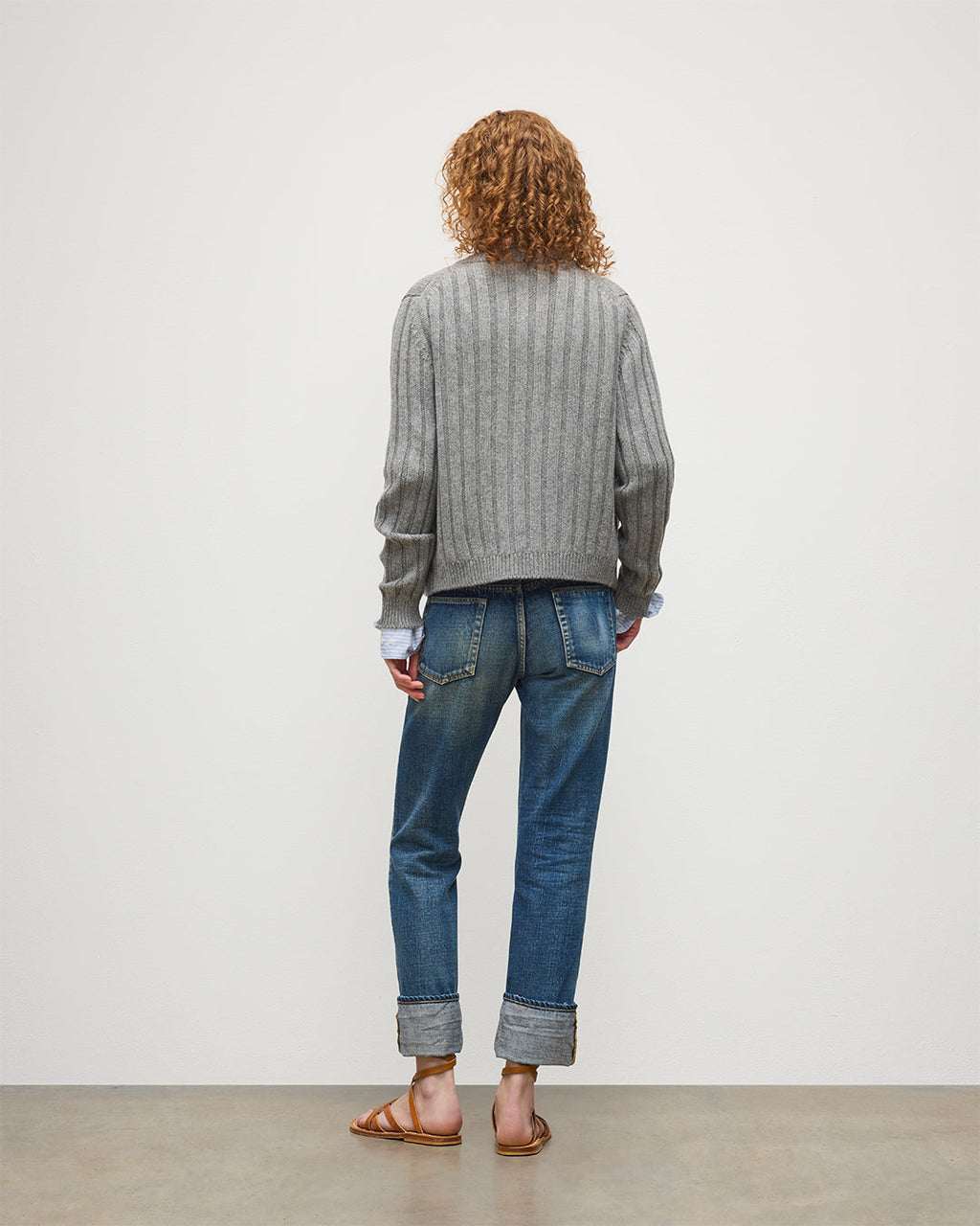 Johnstons of Elgin - Lecht Grey Cashmere Crew Cardigan