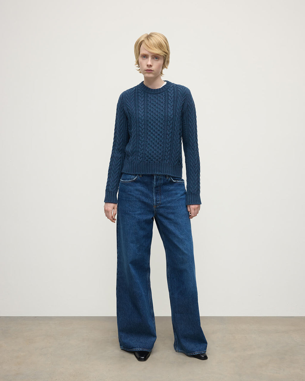 Johnstons of Elgin - Aran Cable Navy Cashmere Jumper
