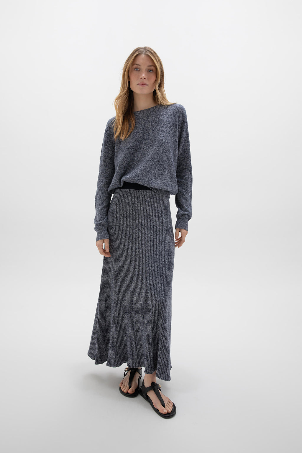 Johnstons of Elgin - Navy Marl Cashmere Round Neck Jumper