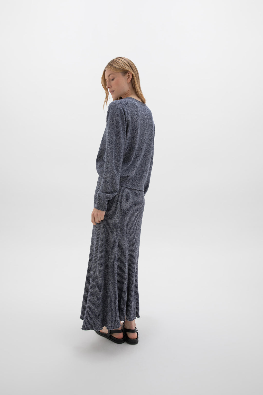 Johnstons of Elgin - Navy Marl Cashmere Round Neck Jumper